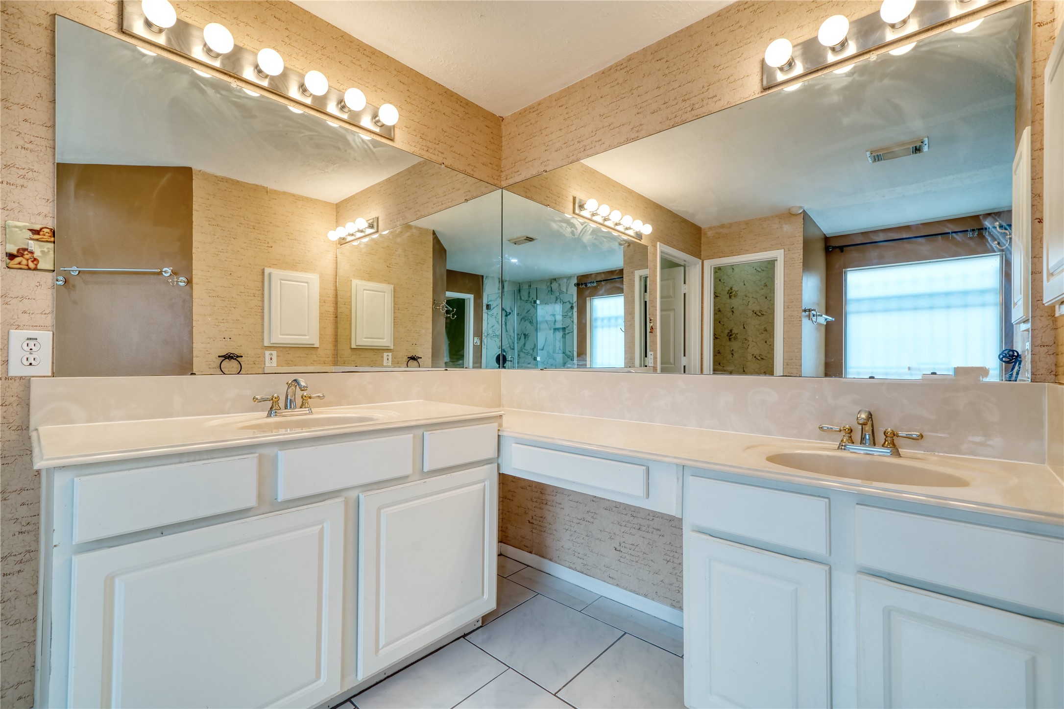 8942 Norham Drive Property Photo 28