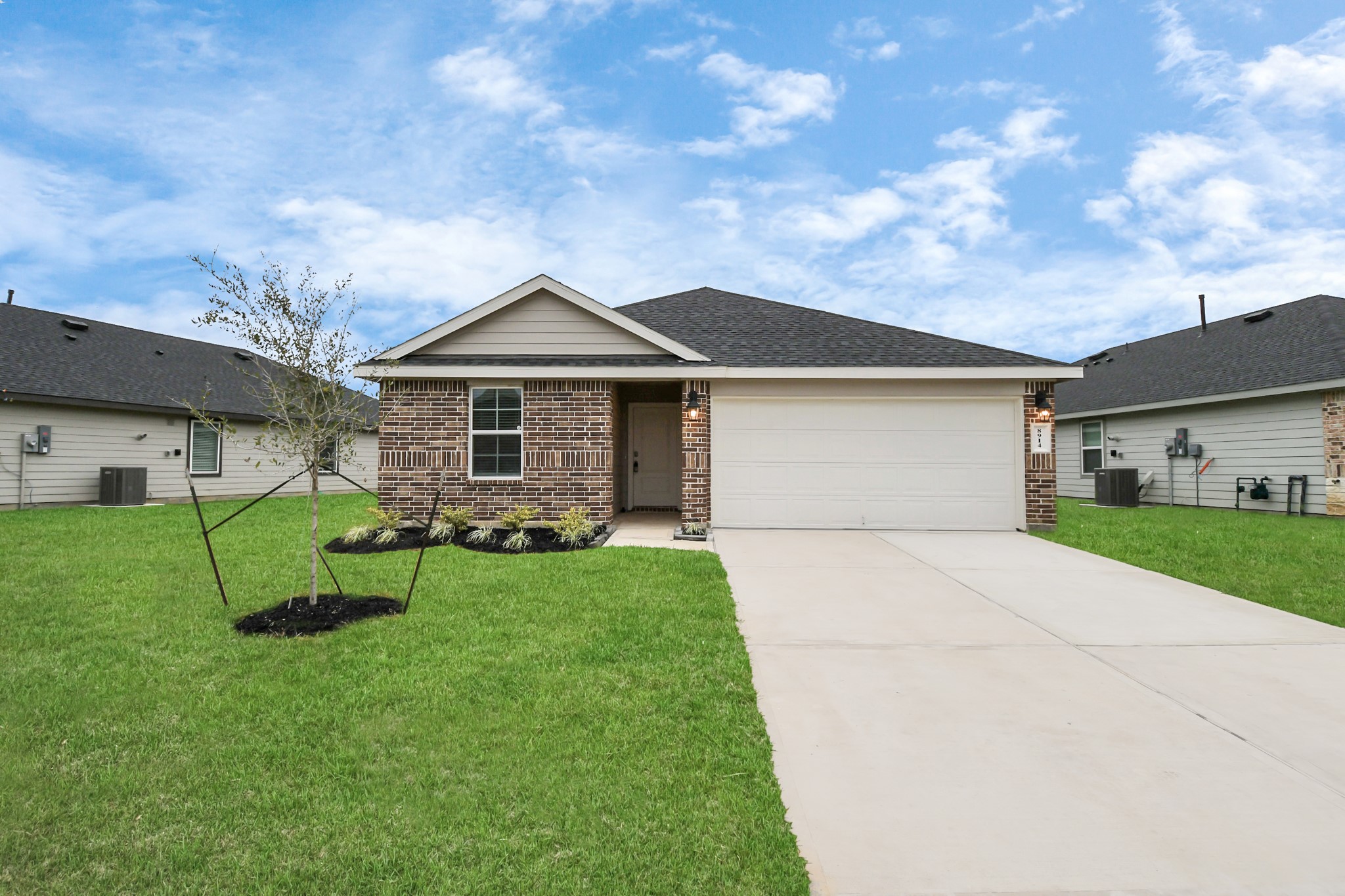 8914 Century Plant Lane Property Photo 2