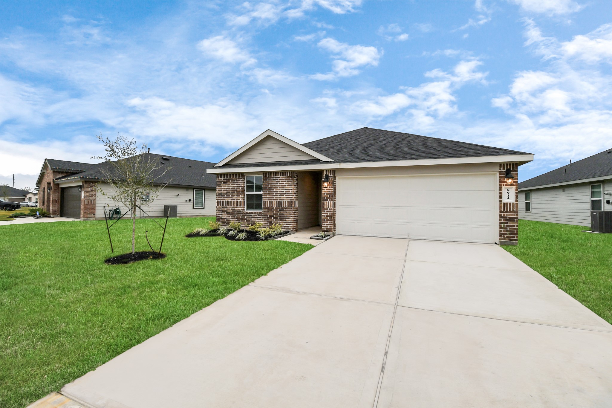 8914 Century Plant Lane Property Photo 3