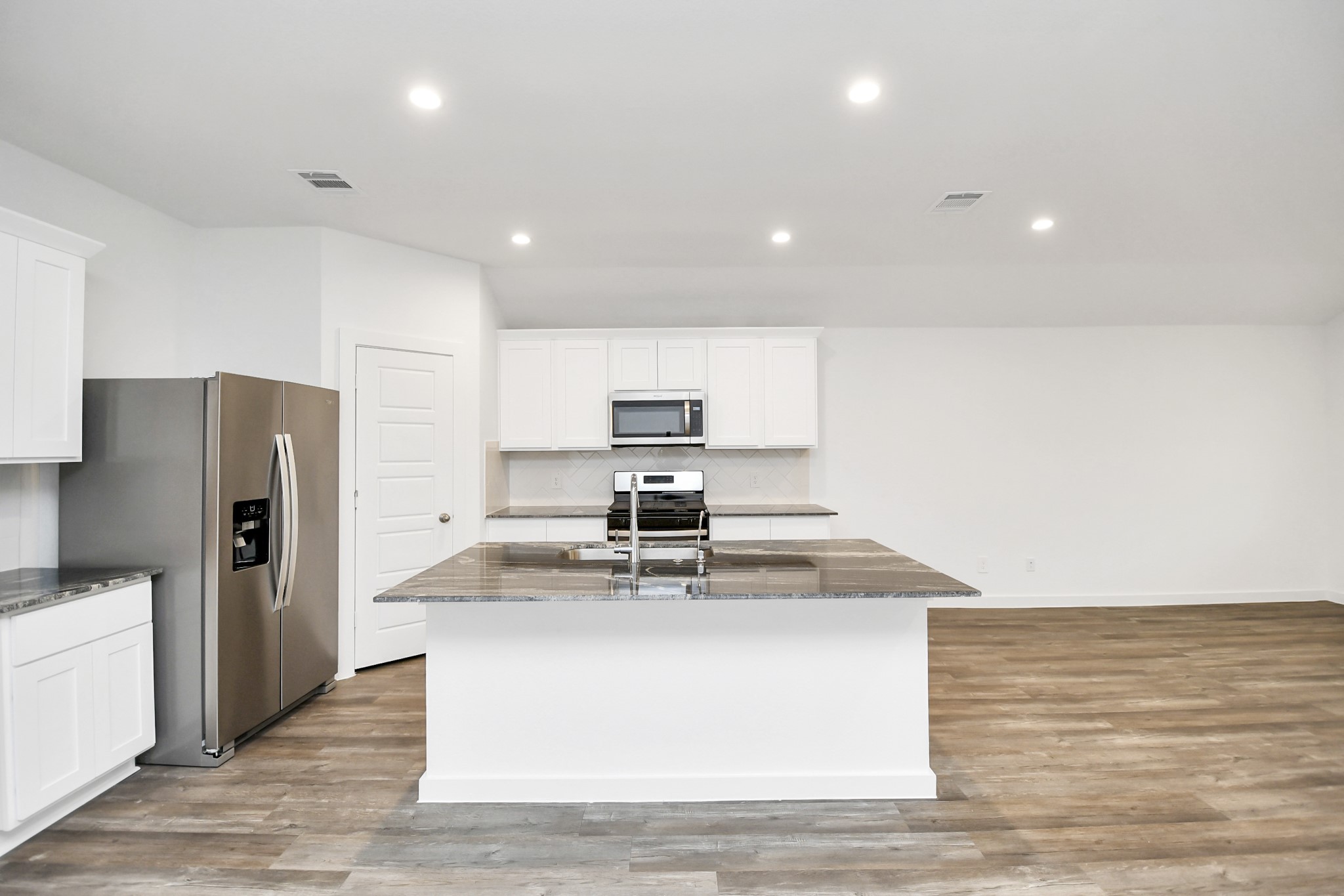 8914 Century Plant Lane Property Photo 18