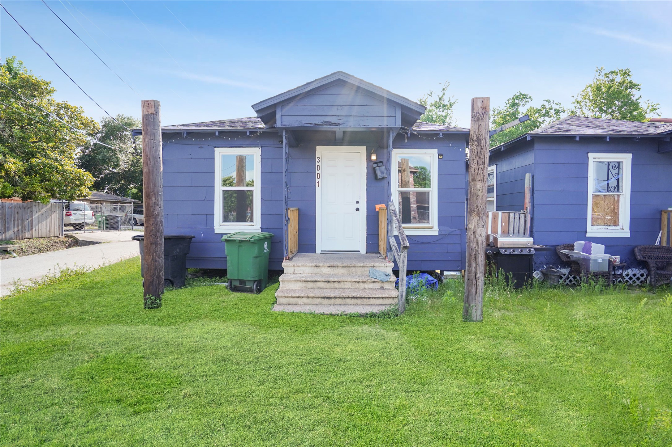 3003 Amboy Street Property Photo 1