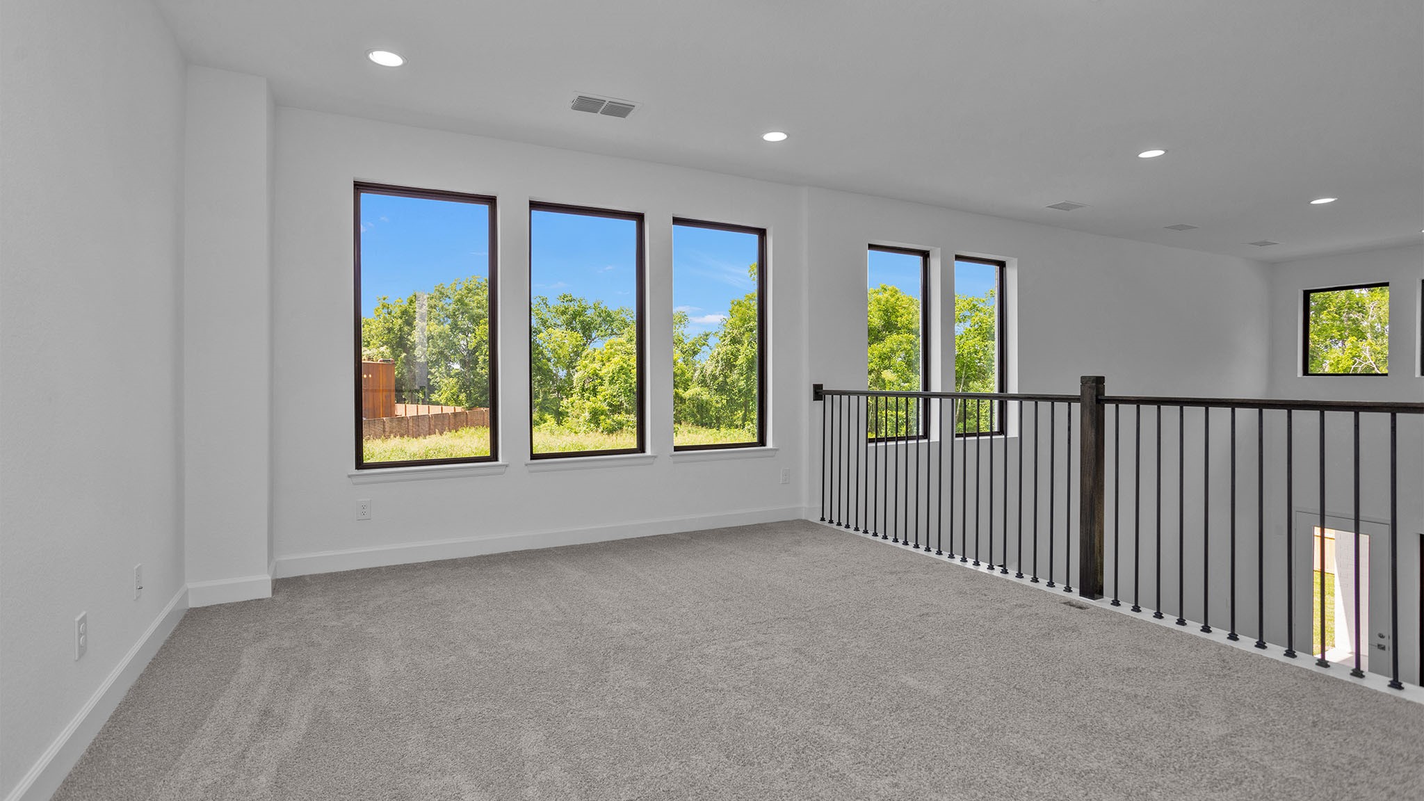 10818 Valencia Bend Drive Property Photo 9