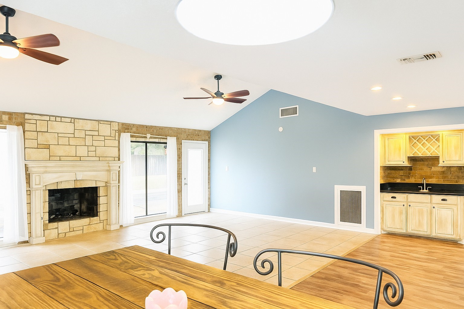 1414 Park Meadow Drive Property Photo 6