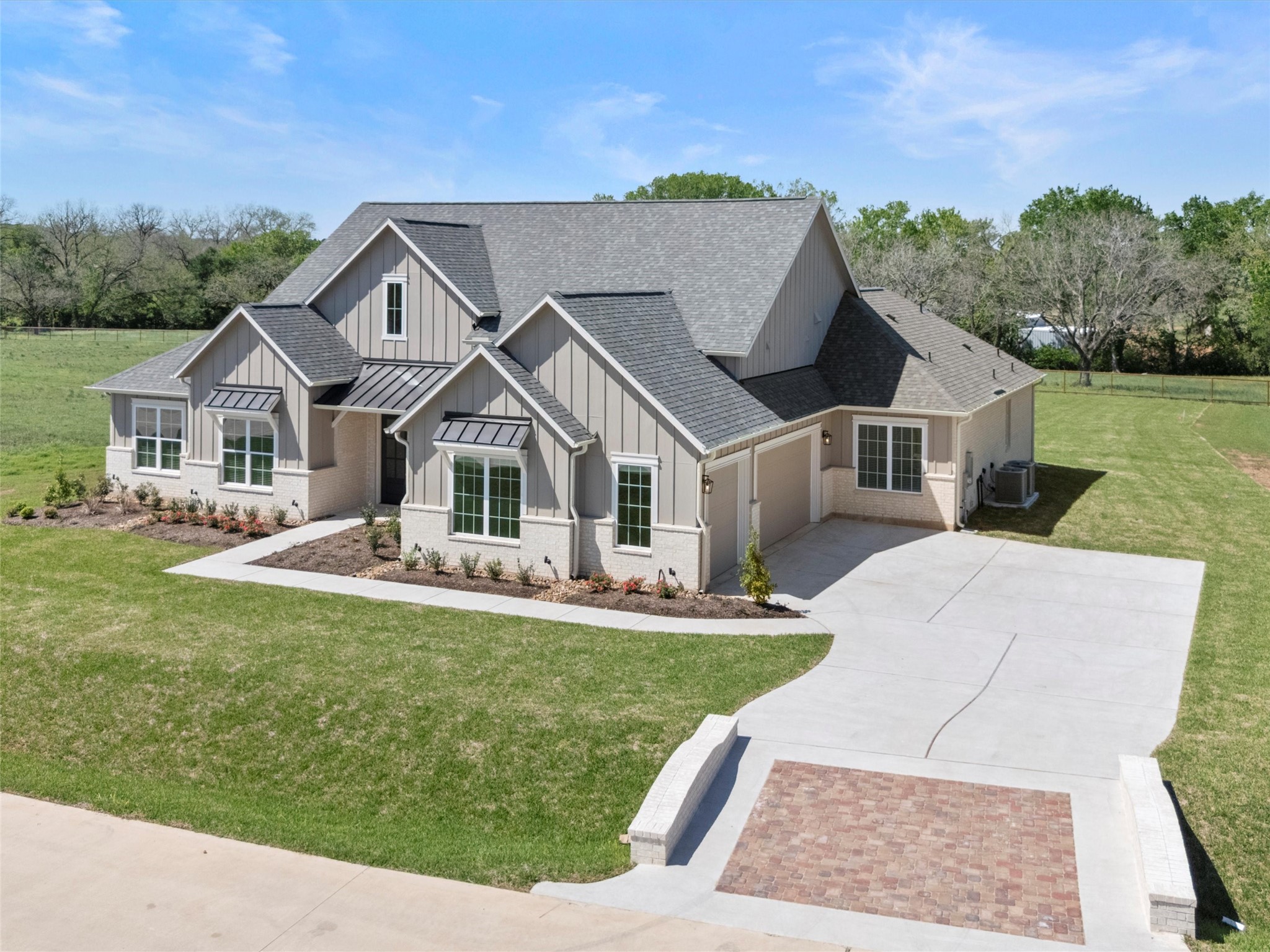 226 Hydrangea Drive Property Photo 2