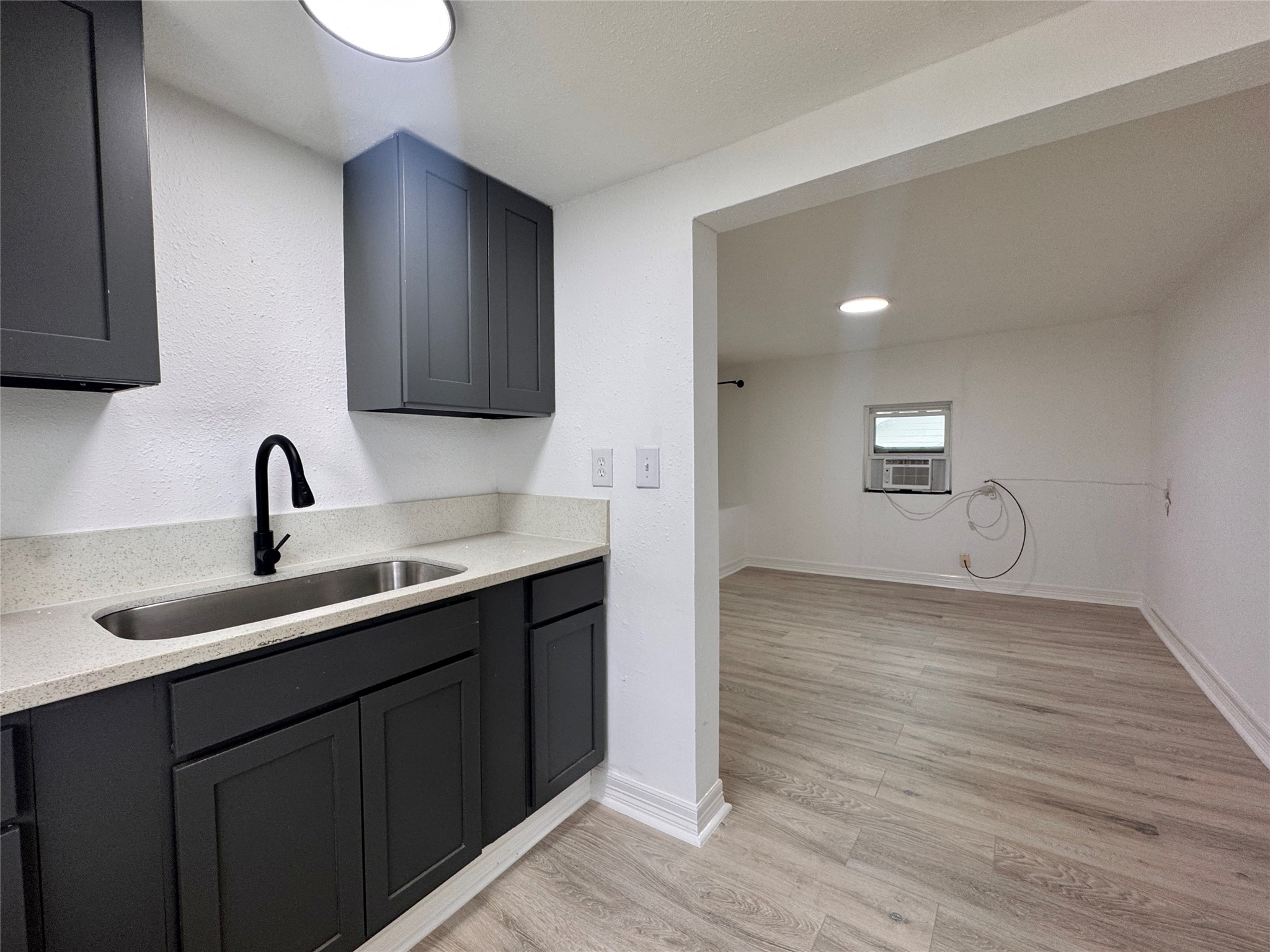 27 Norwood St 4 Property Photo 5