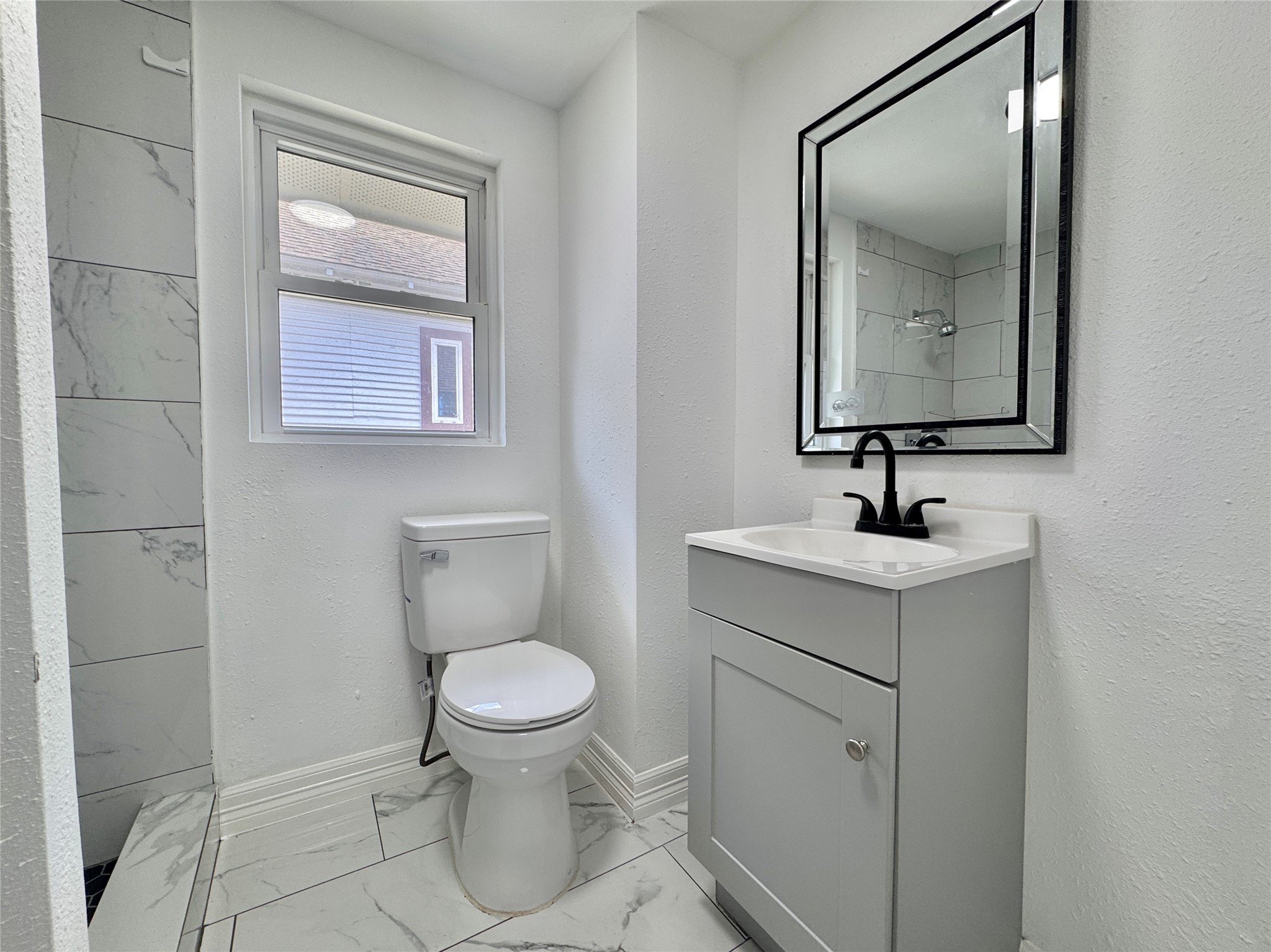 27 Norwood St 4 Property Photo 9