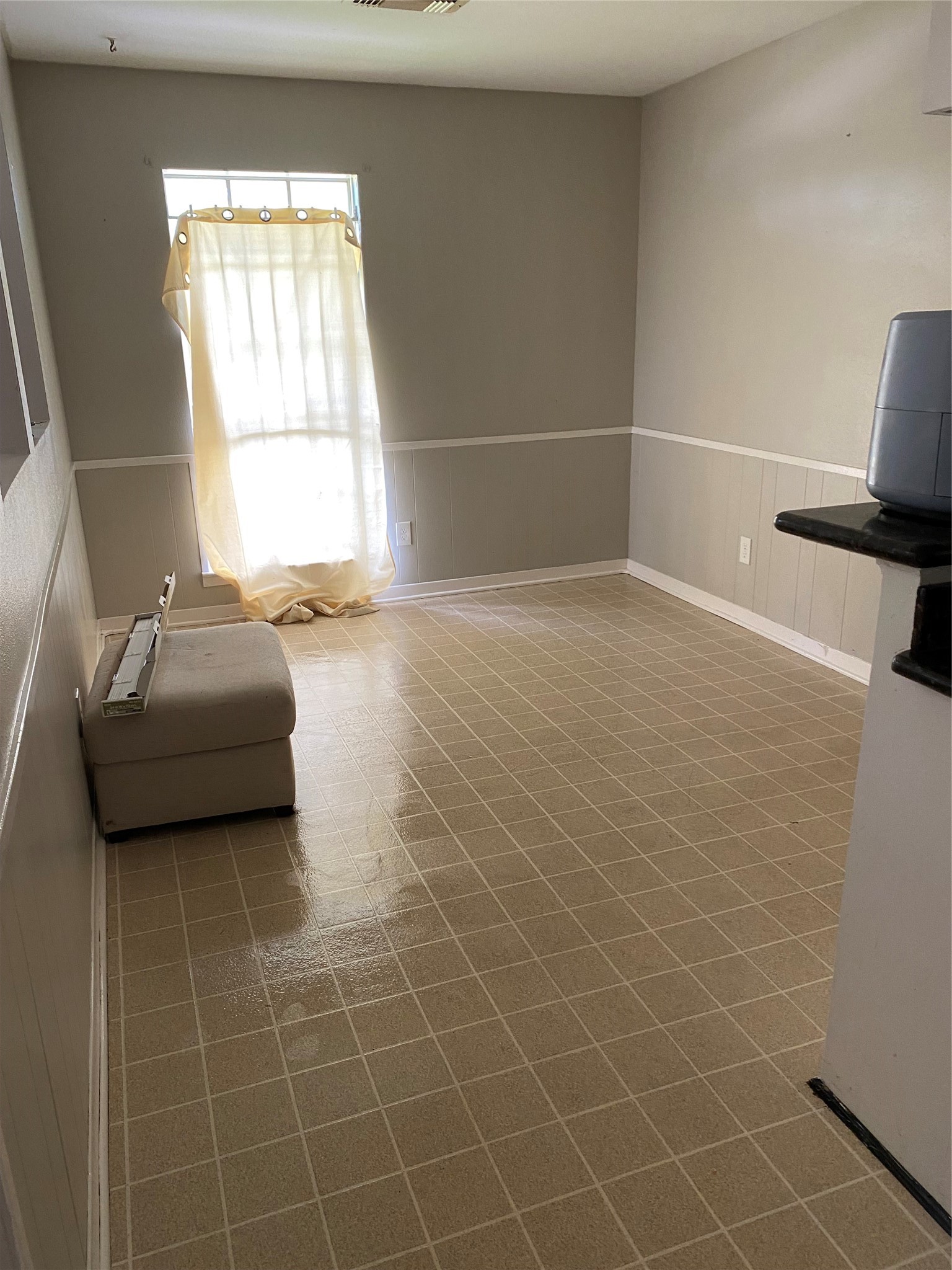 206 W Mitchell Road Property Photo 4