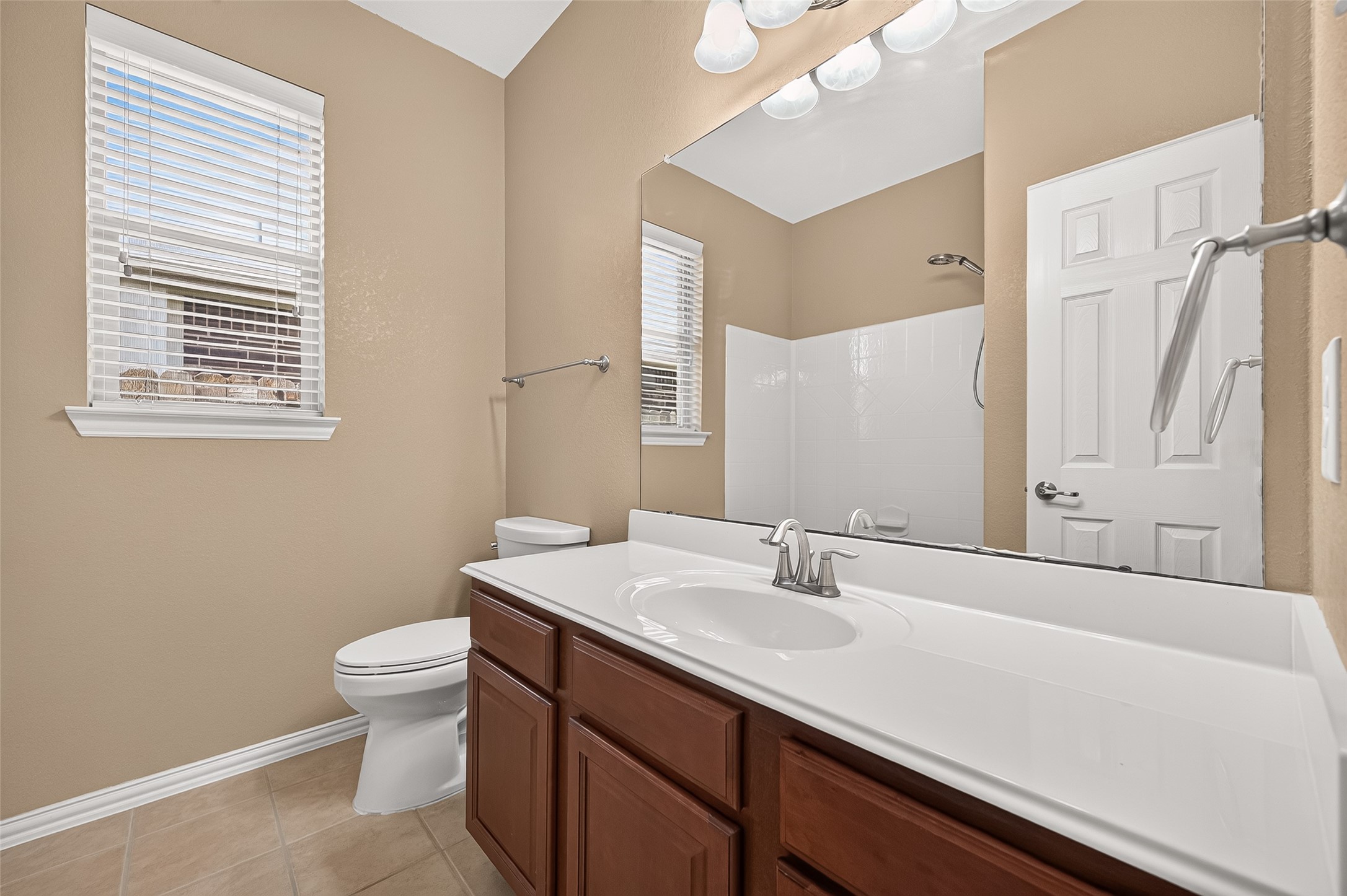 19118 Cove Forest Lane Property Photo 32
