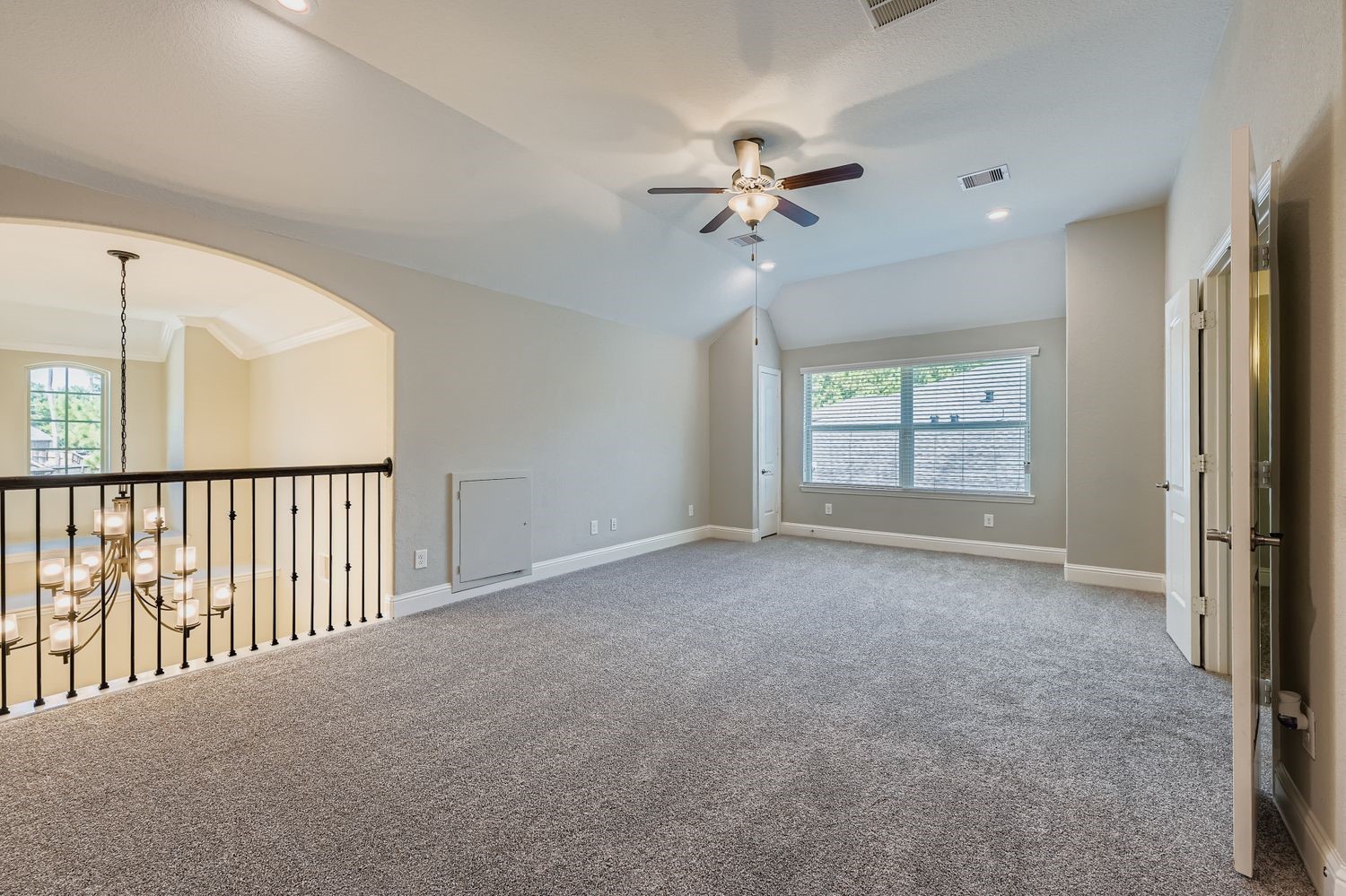 315 Lagarto Way Property Photo 8