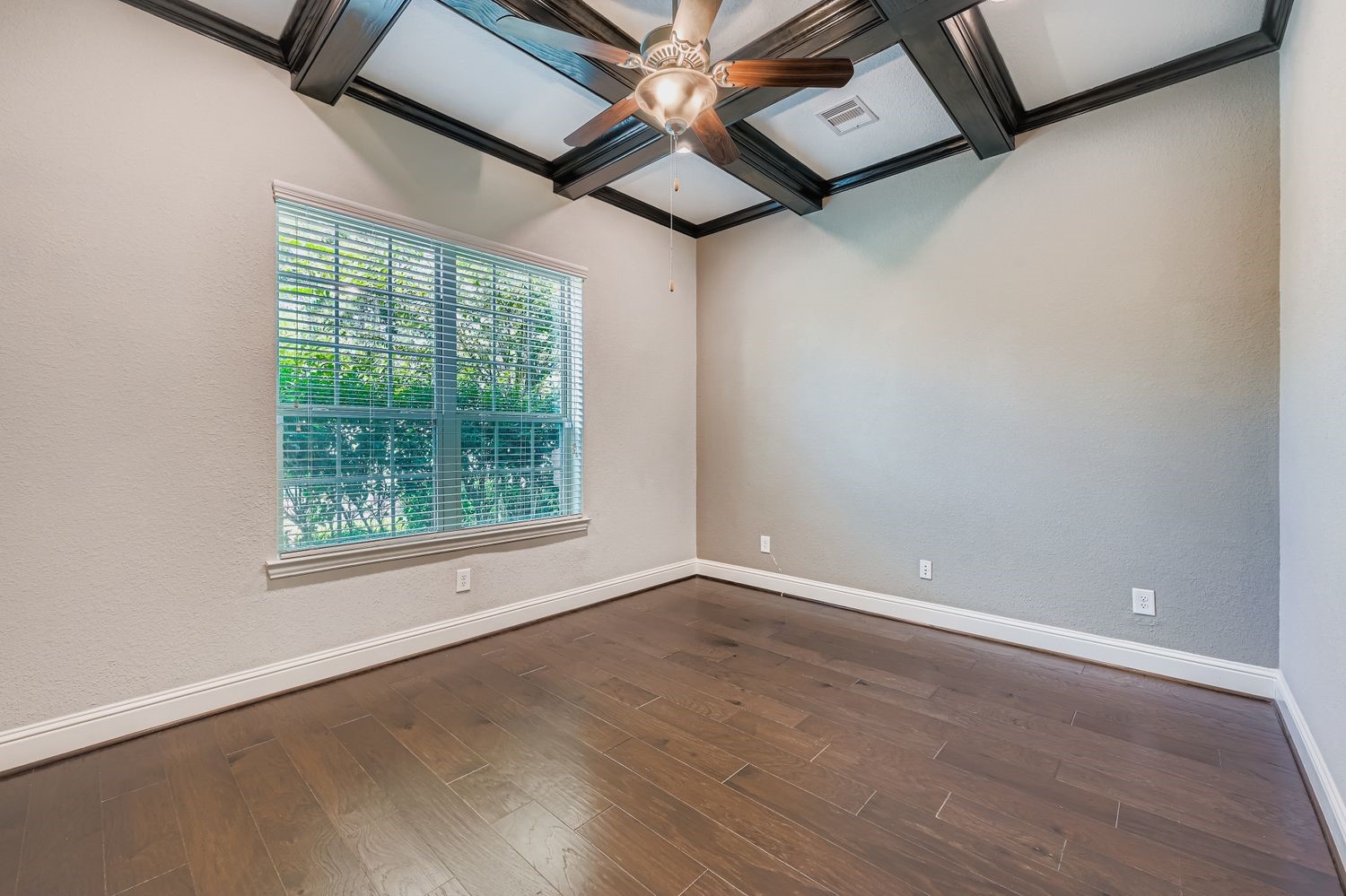 315 Lagarto Way Property Photo 12