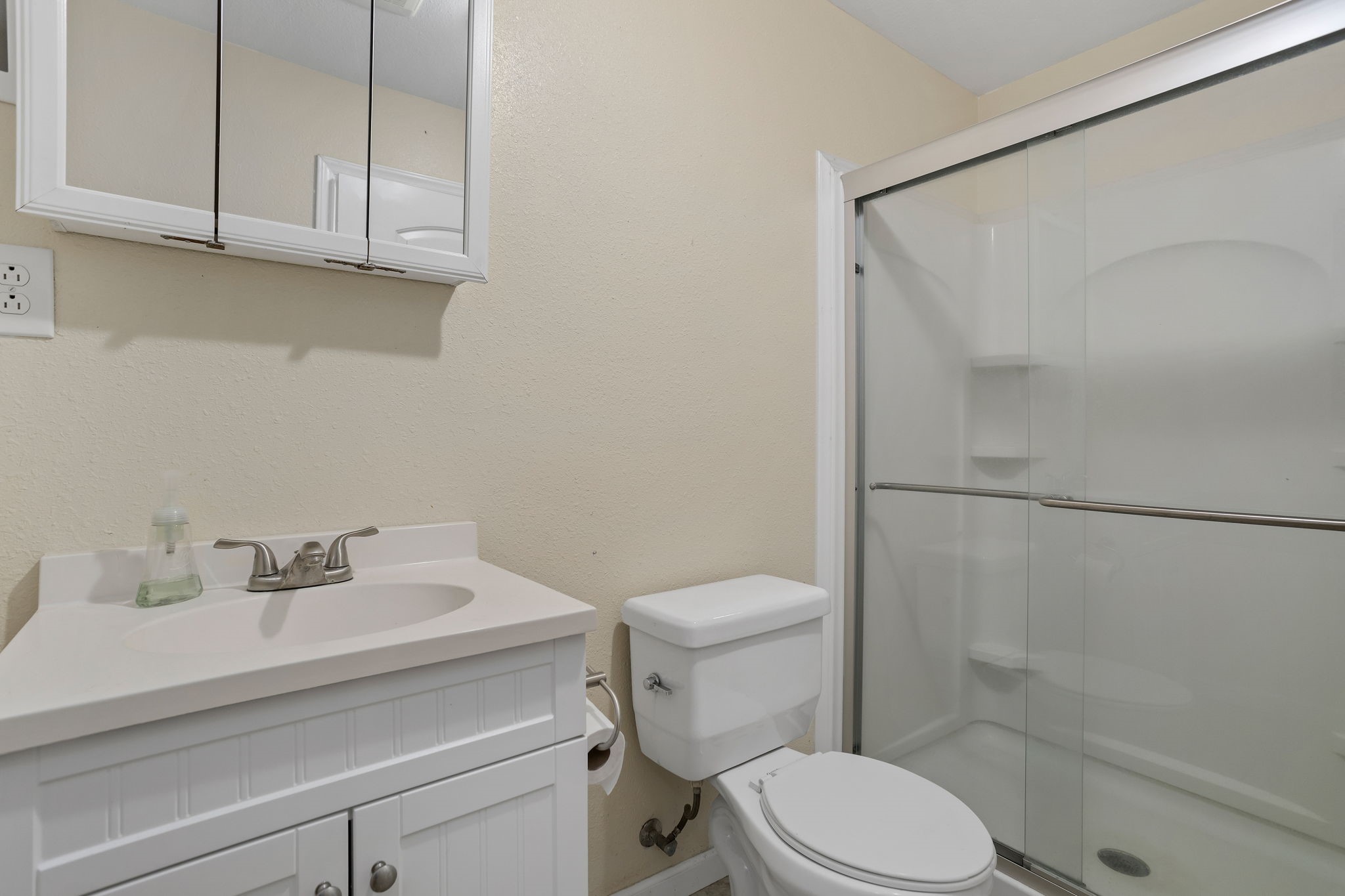 429 W 4th Street Property Photo 15