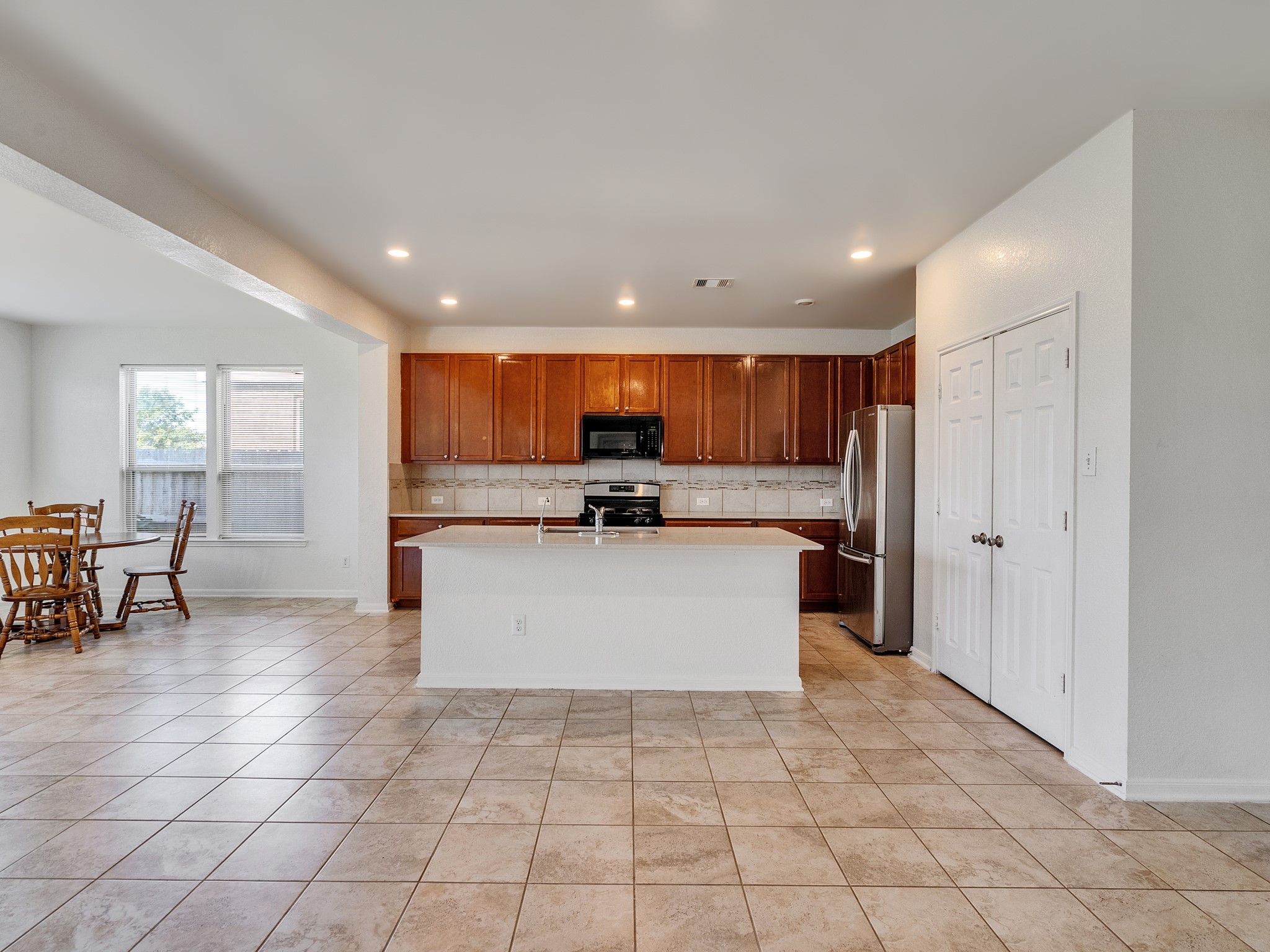 14106 Spring Birch Lane Property Photo 7