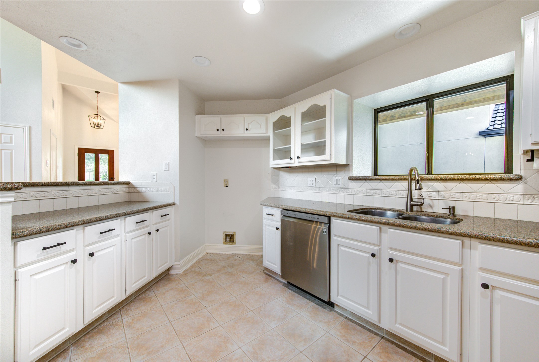 12311 Brighton Lane Property Photo 12