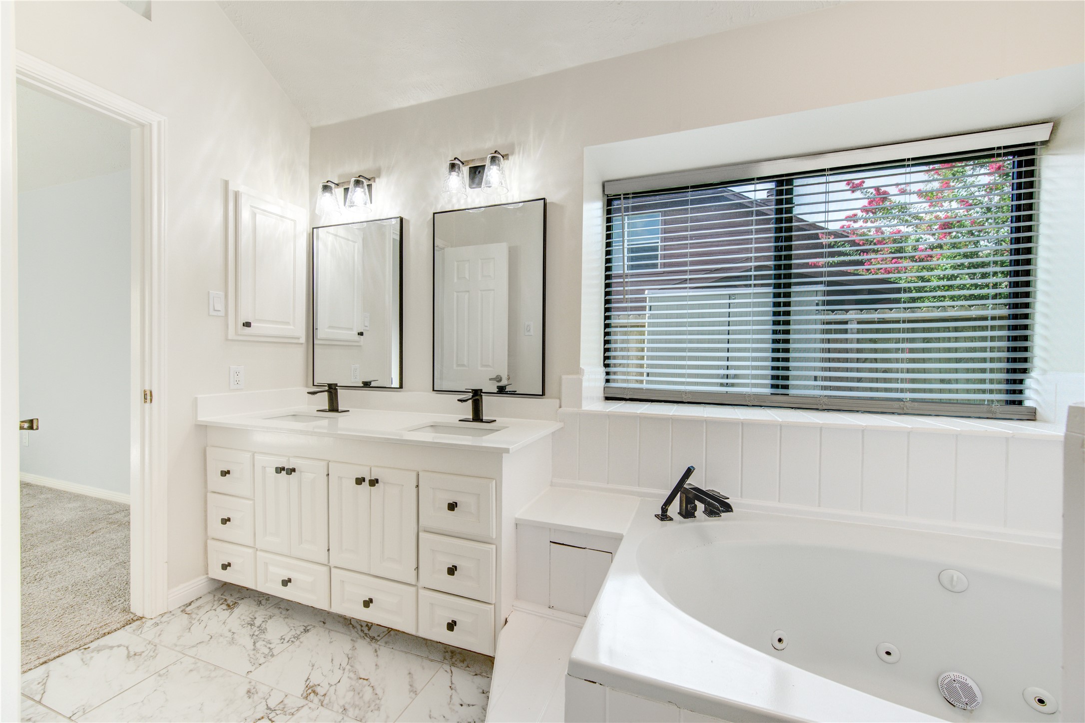 12311 Brighton Lane Property Photo 23