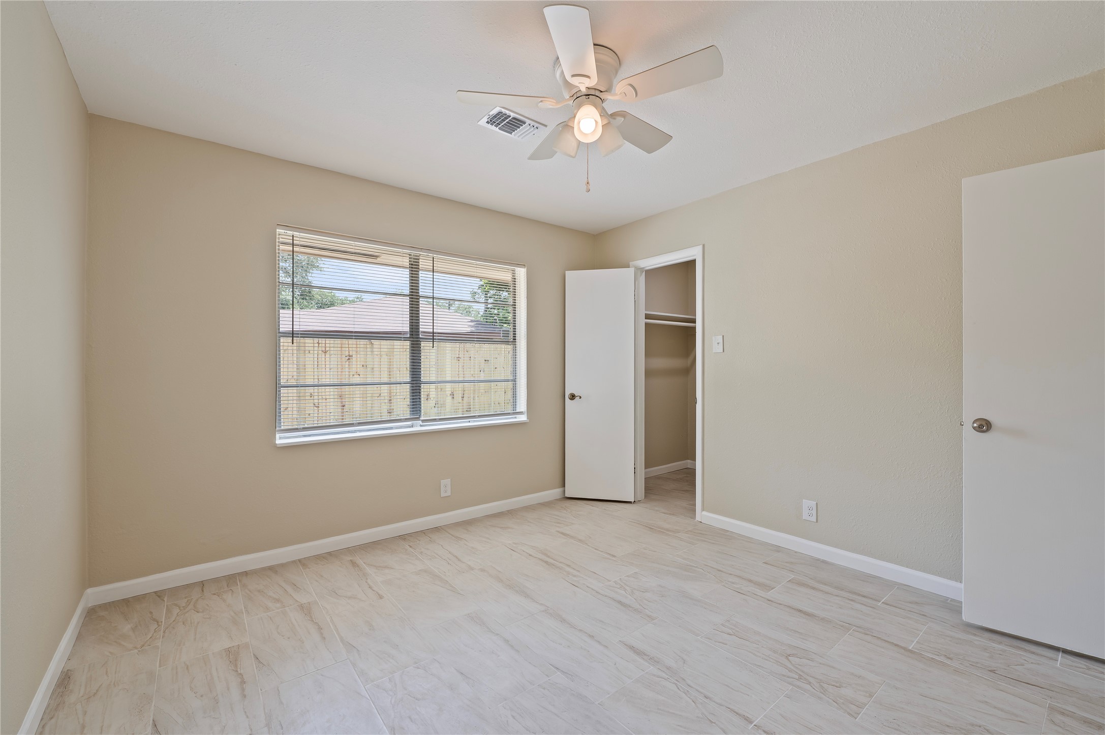 2513 Meadow Lane Property Photo 12