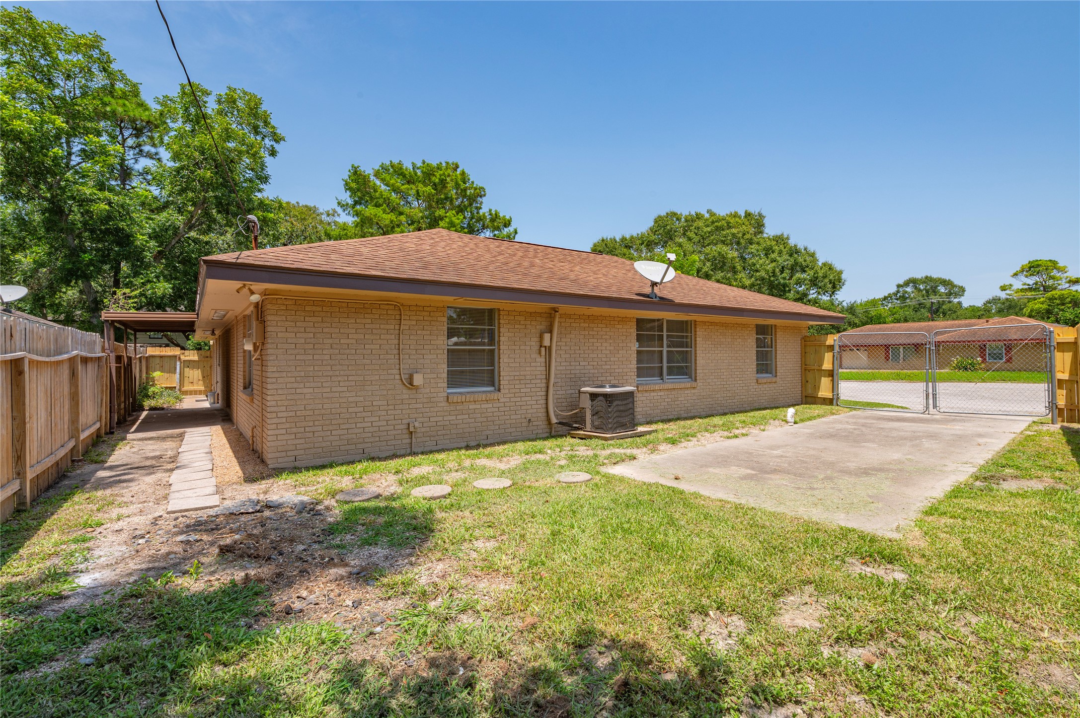 2513 Meadow Lane Property Photo 18