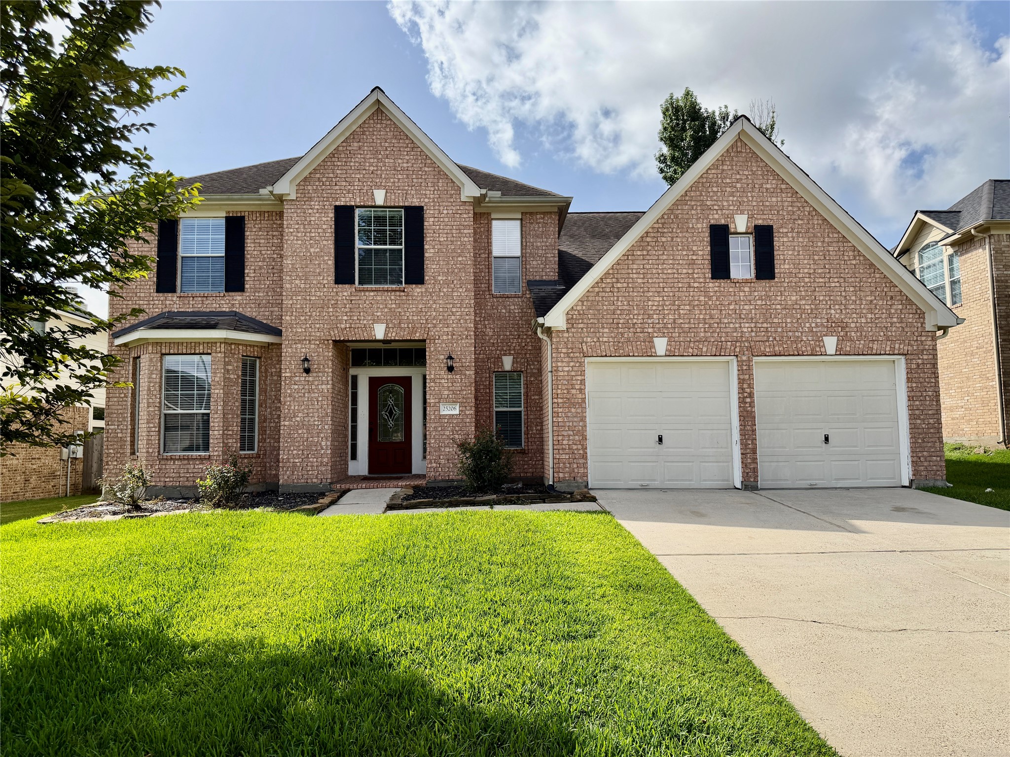 25206 Auburn Terrace Drive Property Photo 1