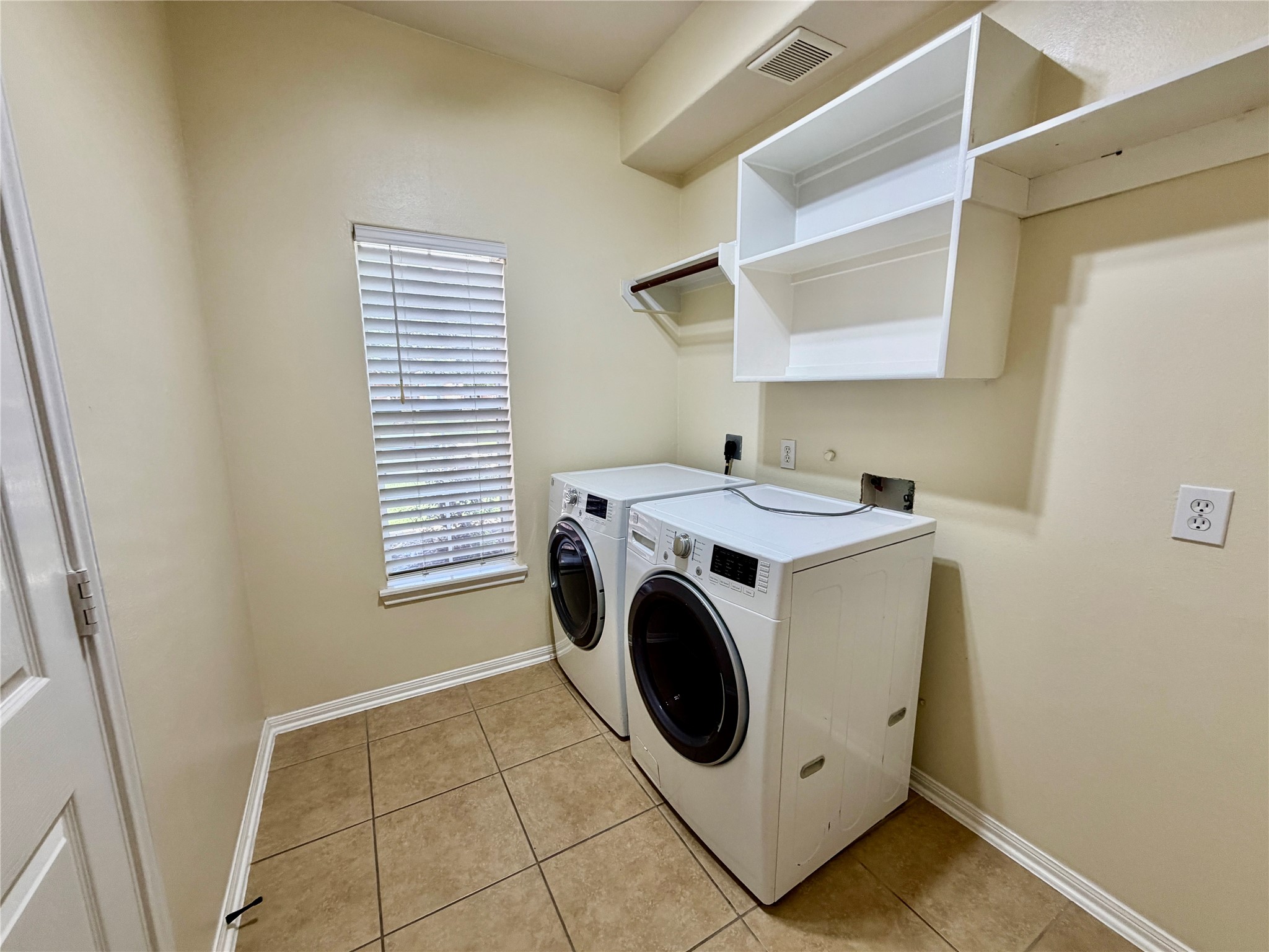 25206 Auburn Terrace Drive Property Photo 7