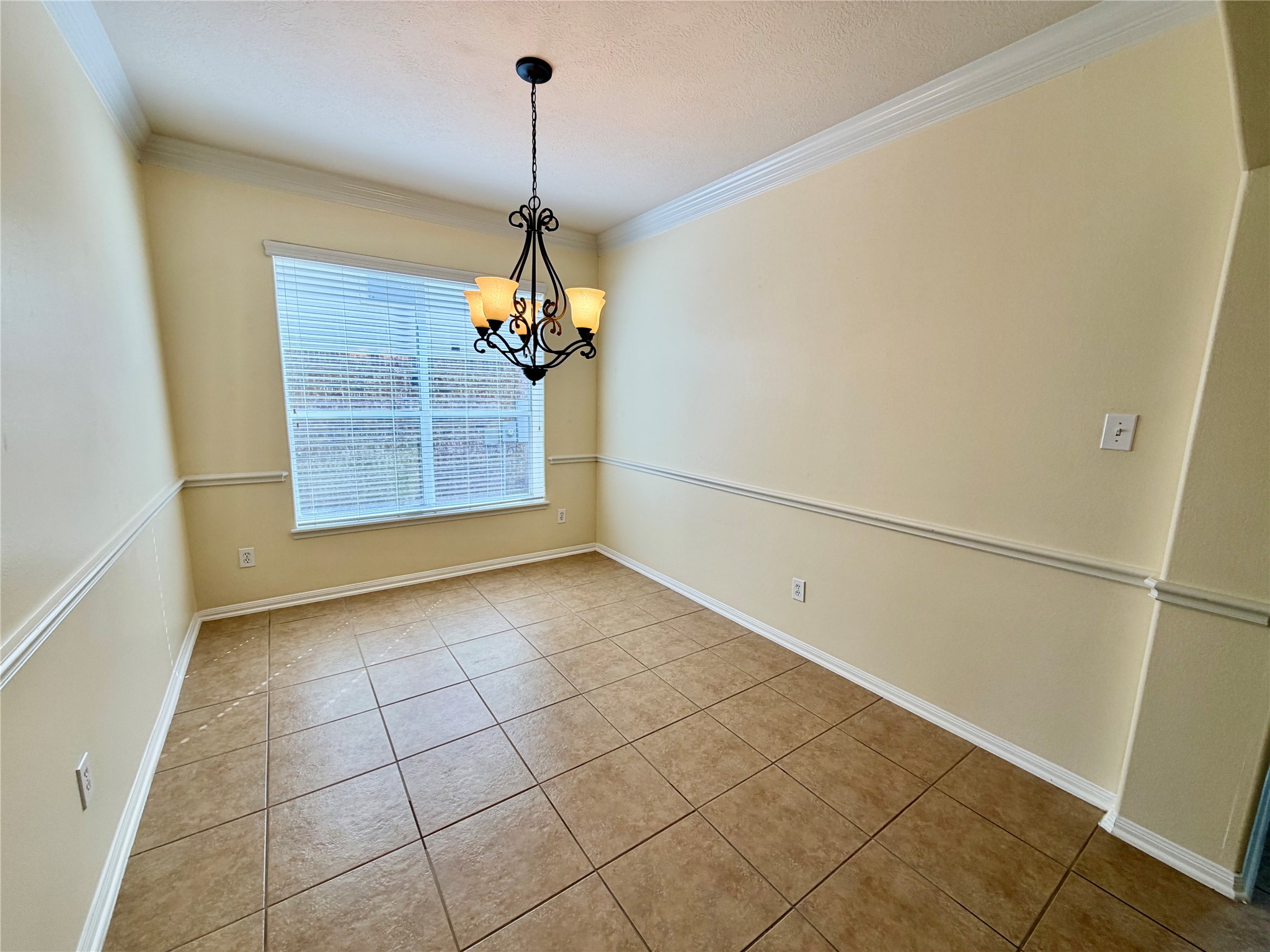 25206 Auburn Terrace Drive Property Photo 8
