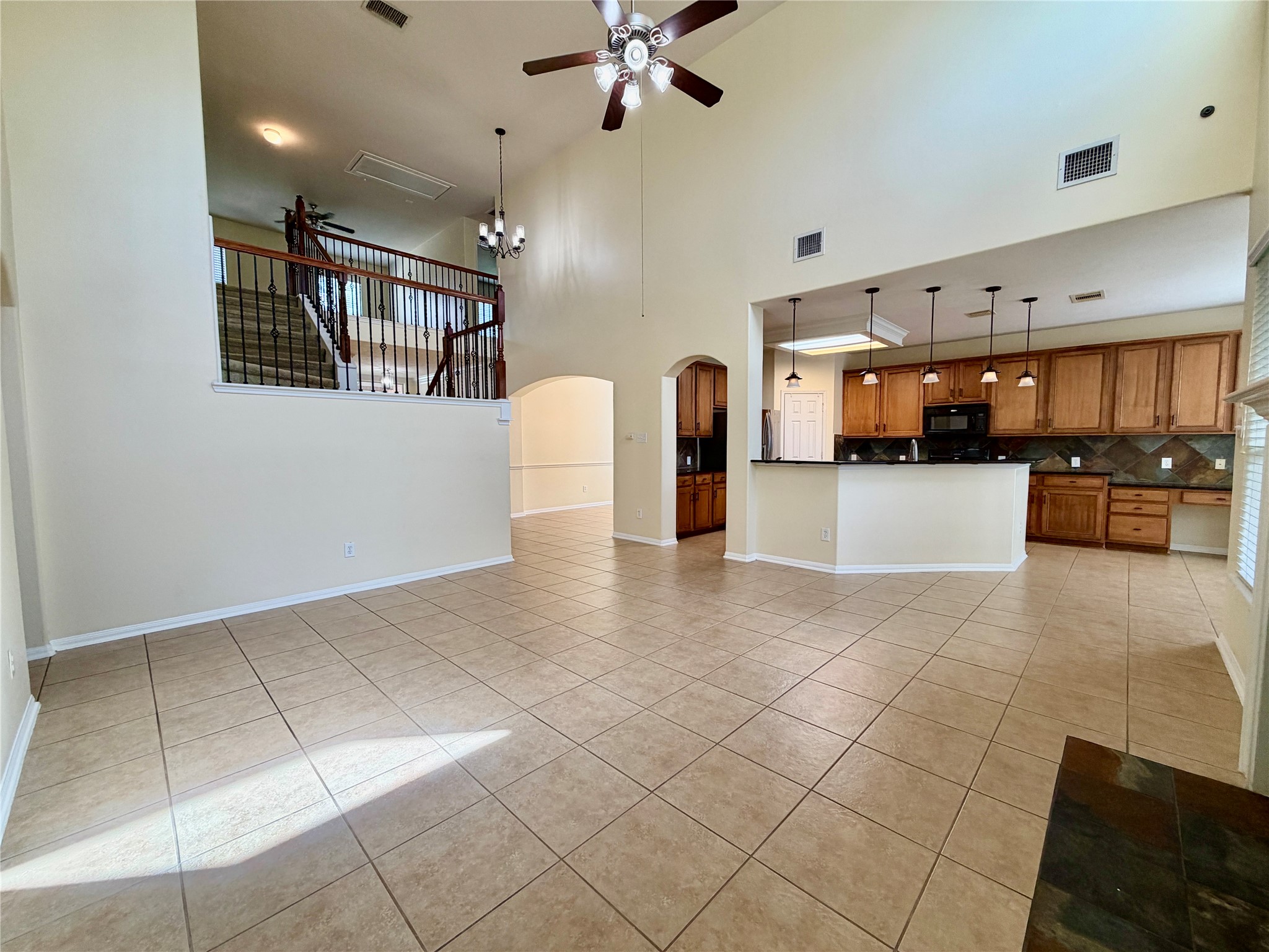 25206 Auburn Terrace Drive Property Photo 10