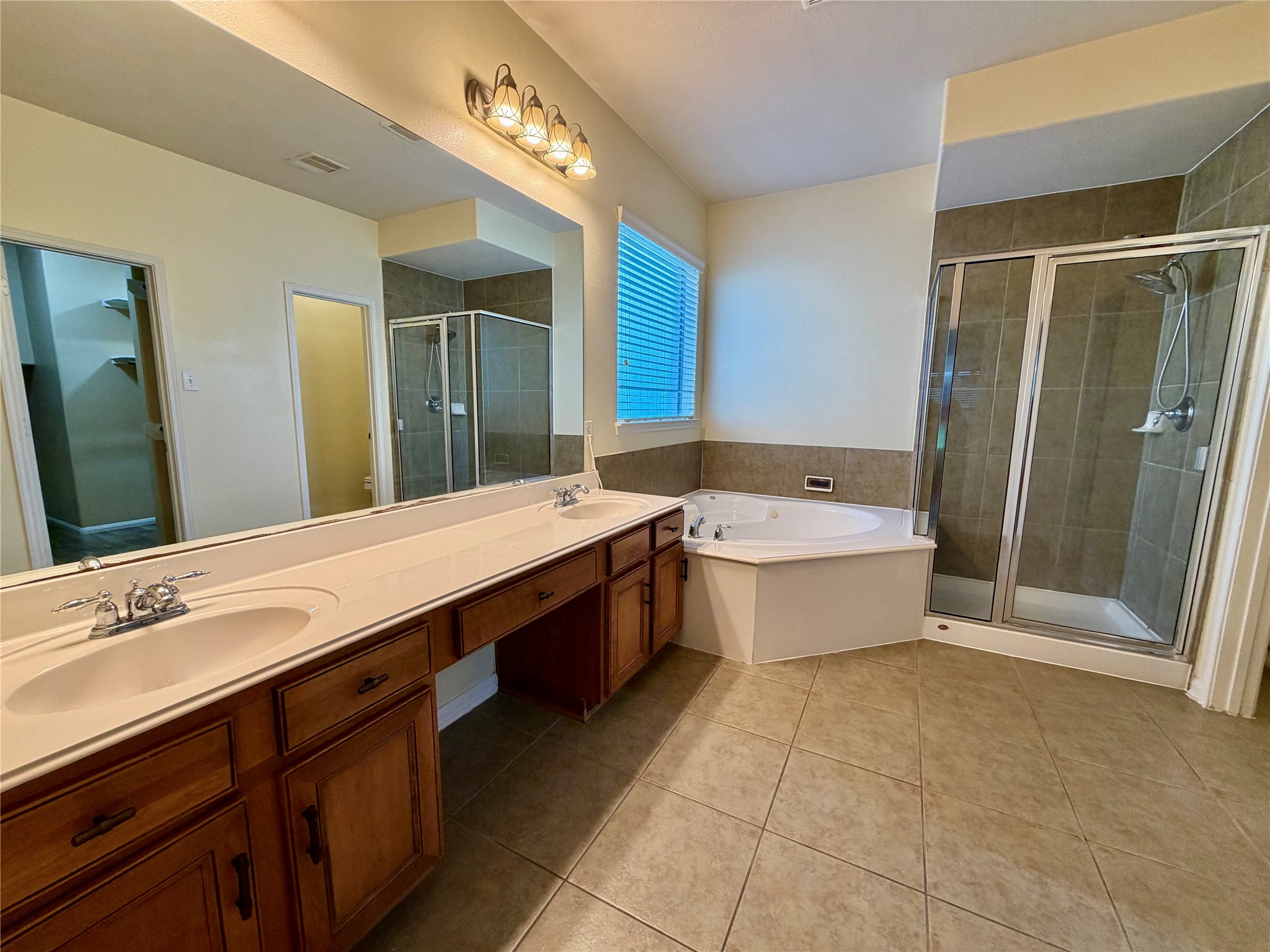 25206 Auburn Terrace Drive Property Photo 18