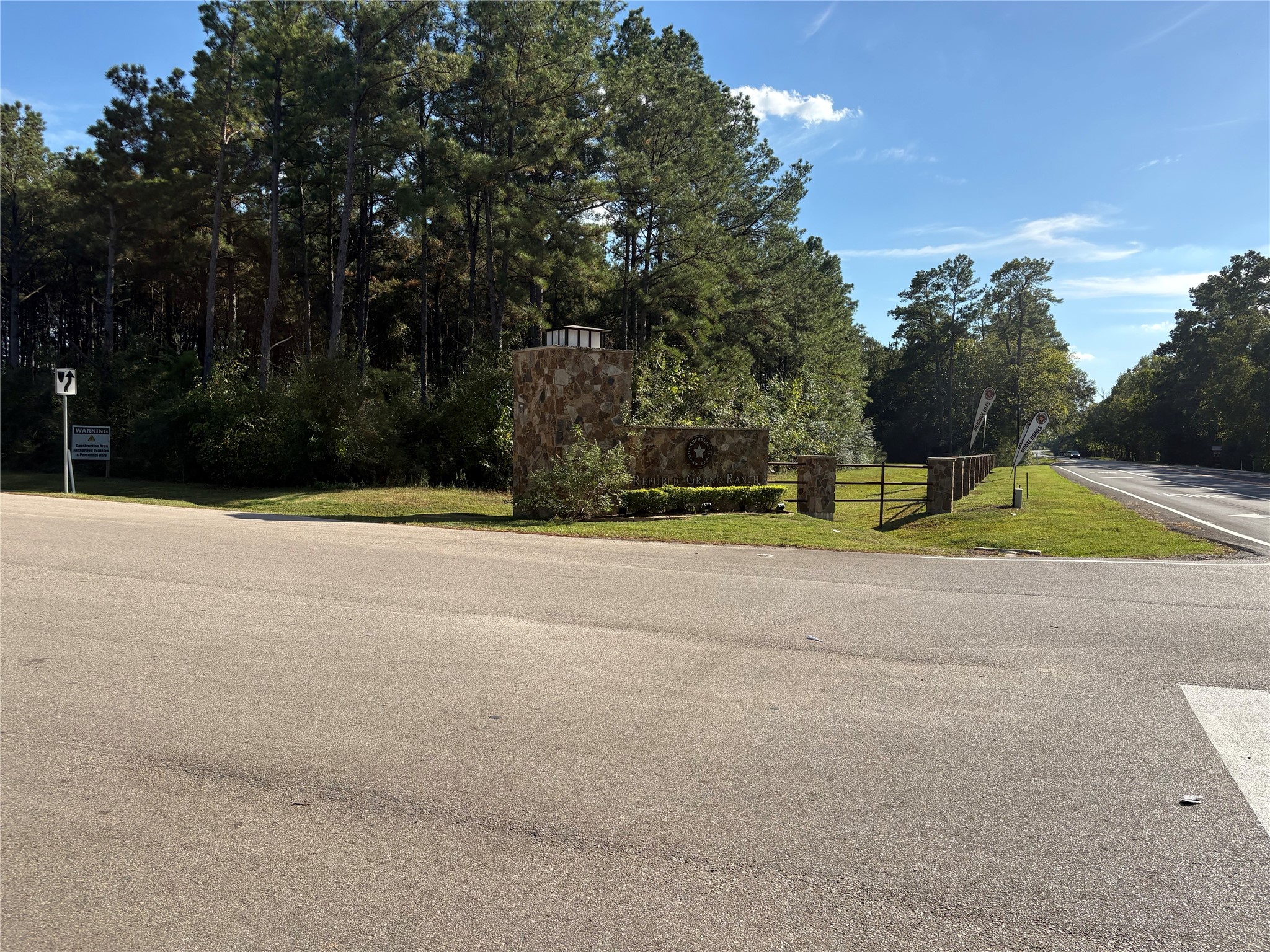 12642 Oak Barrel Road Property Photo 3