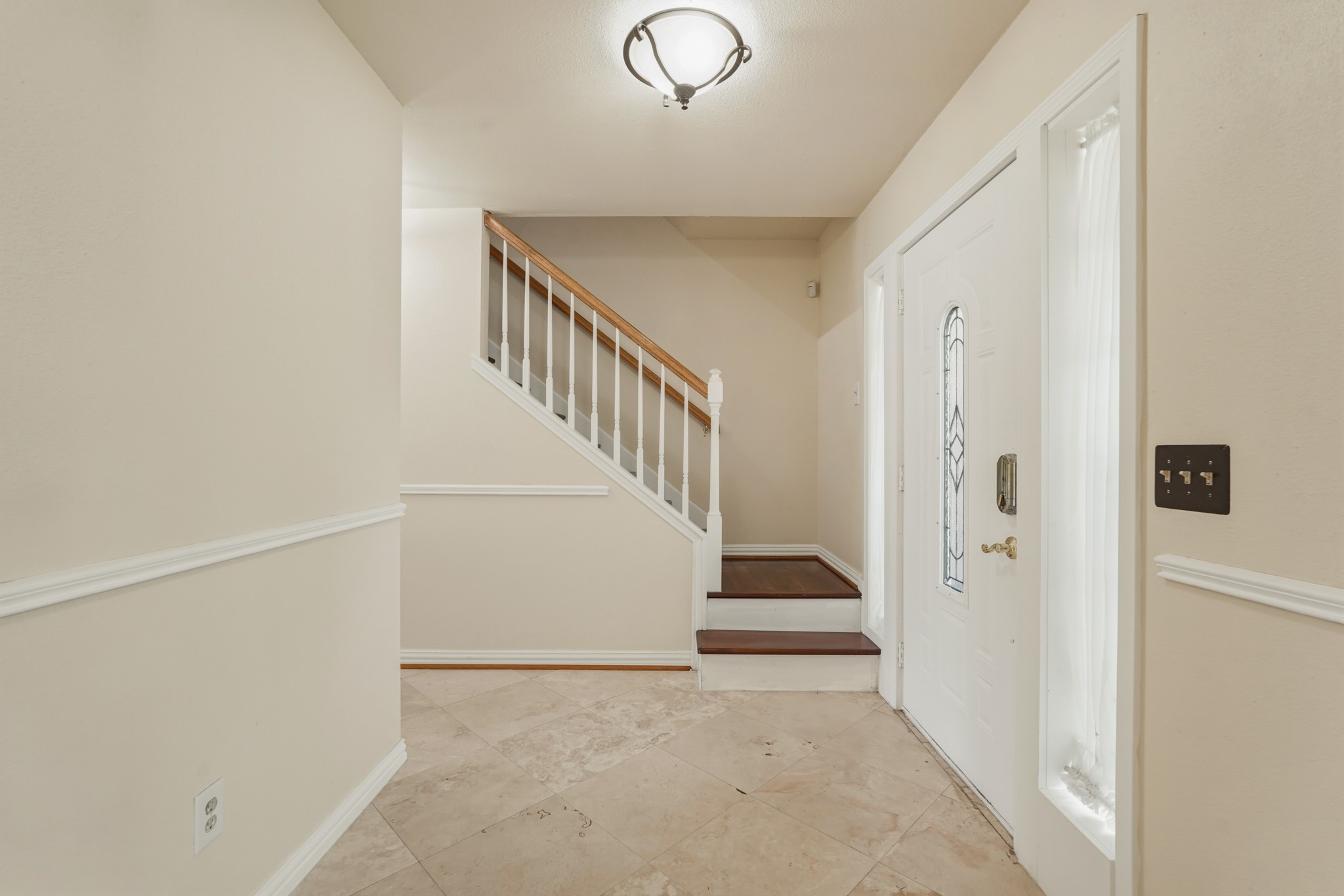 10419 Tablerock Drive Property Photo 2