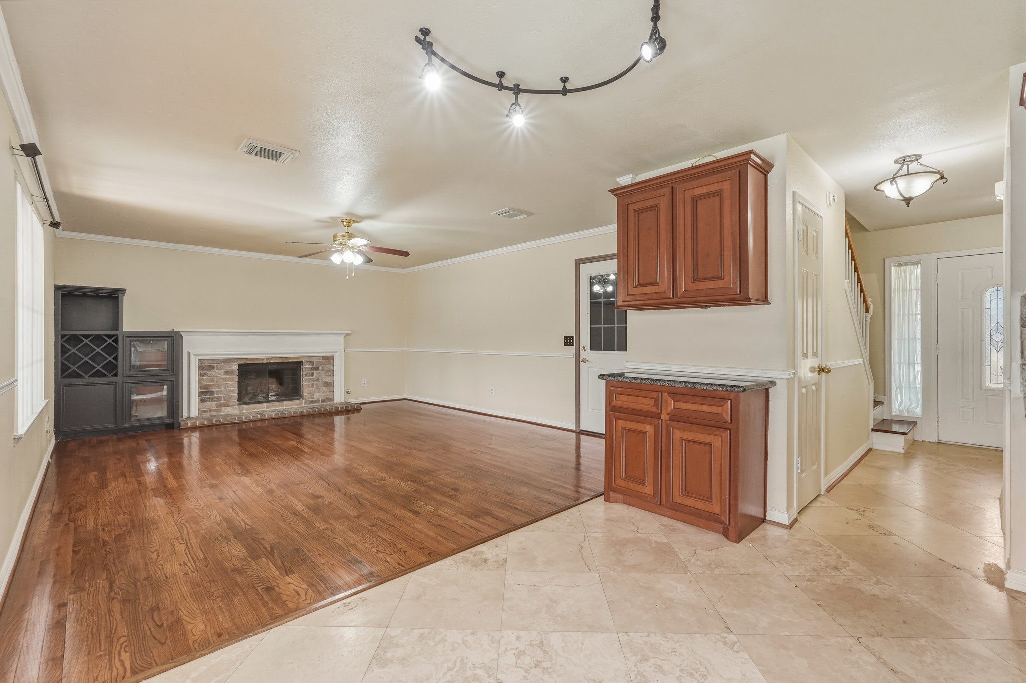 10419 Tablerock Drive Property Photo 5