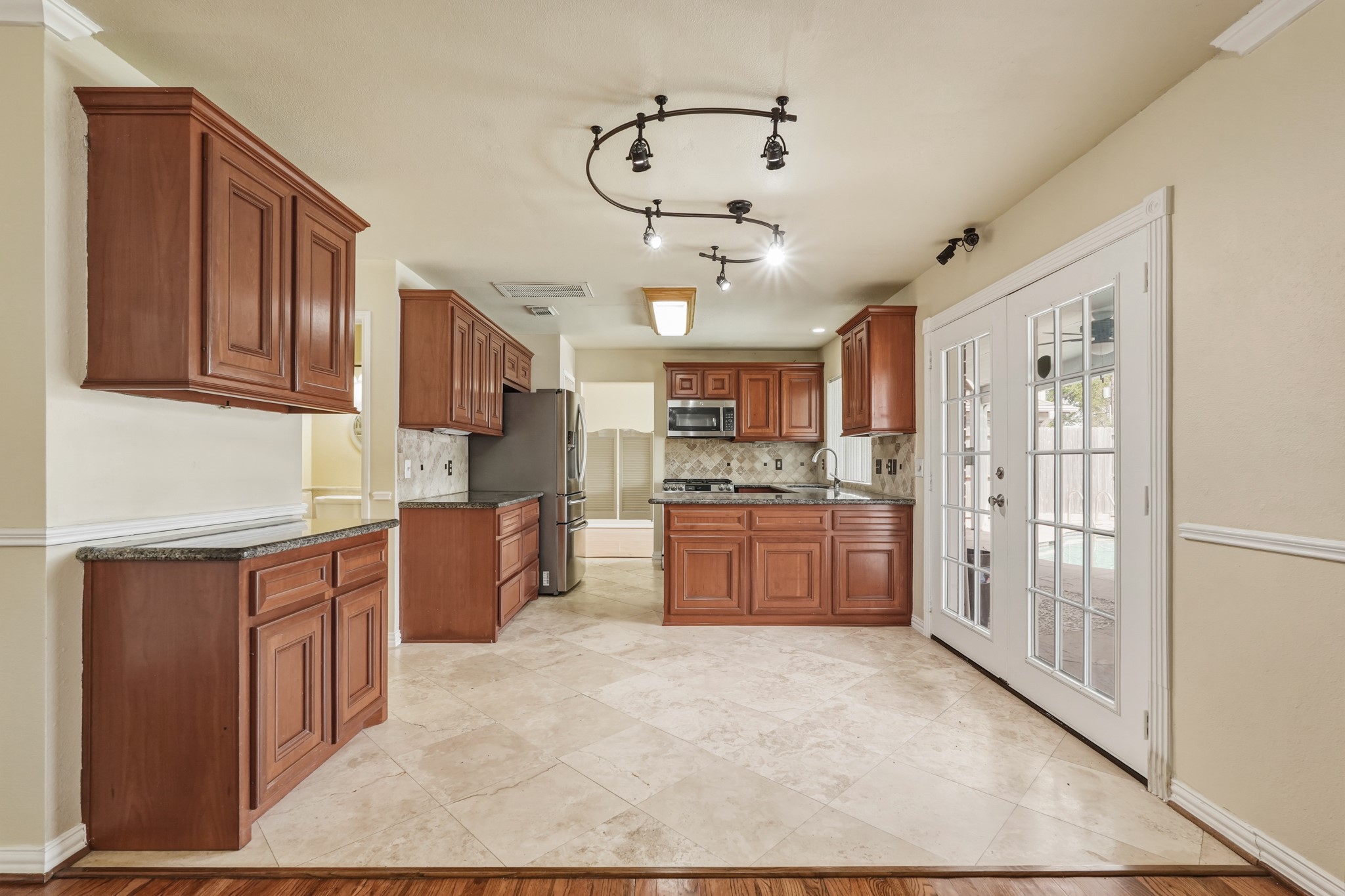 10419 Tablerock Drive Property Photo 14