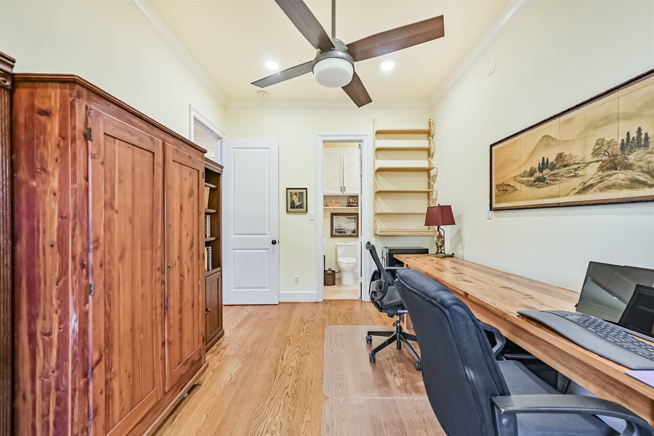 2 Compass Circle Property Photo 22