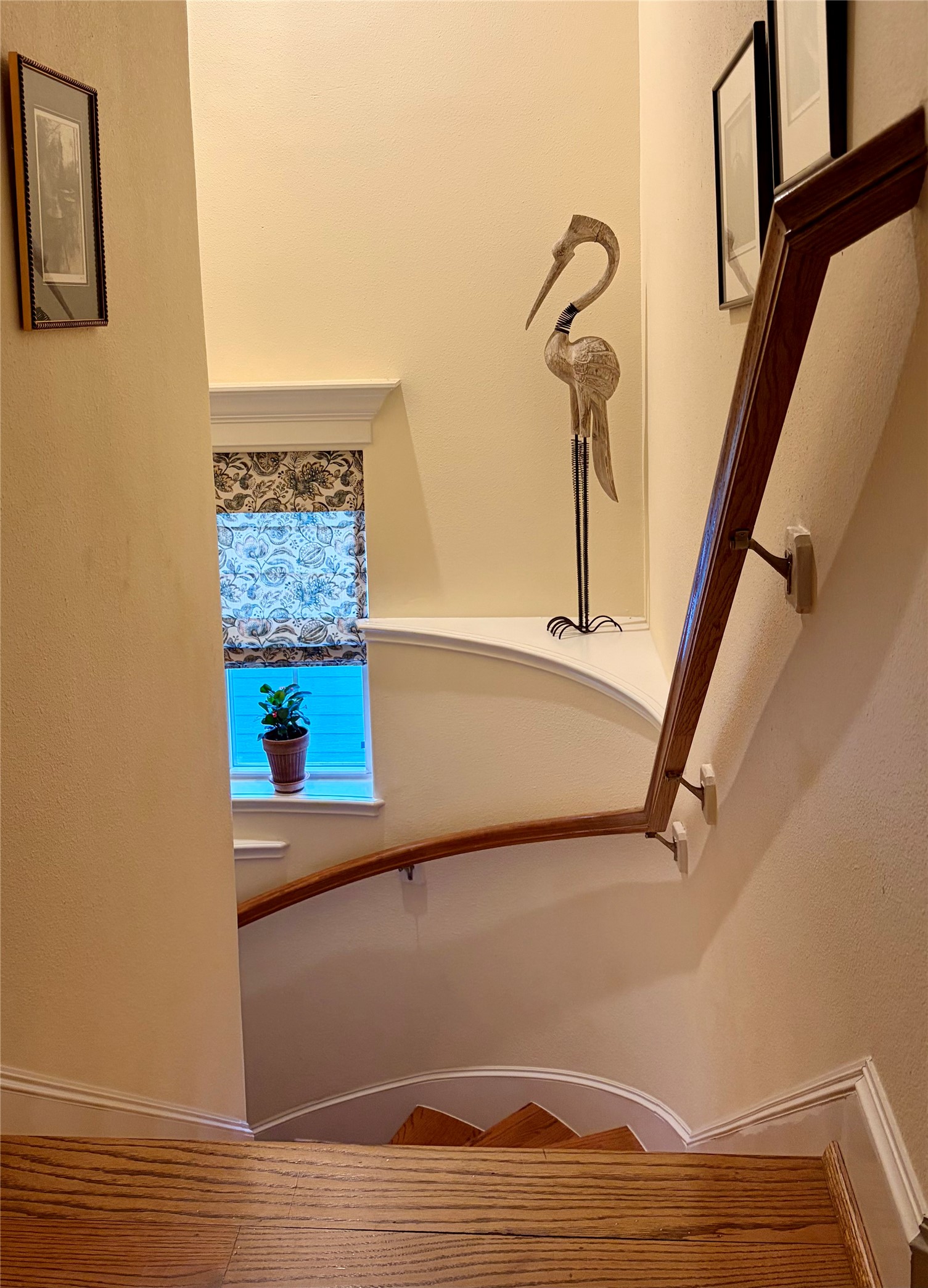 2 Compass Circle Property Photo 25