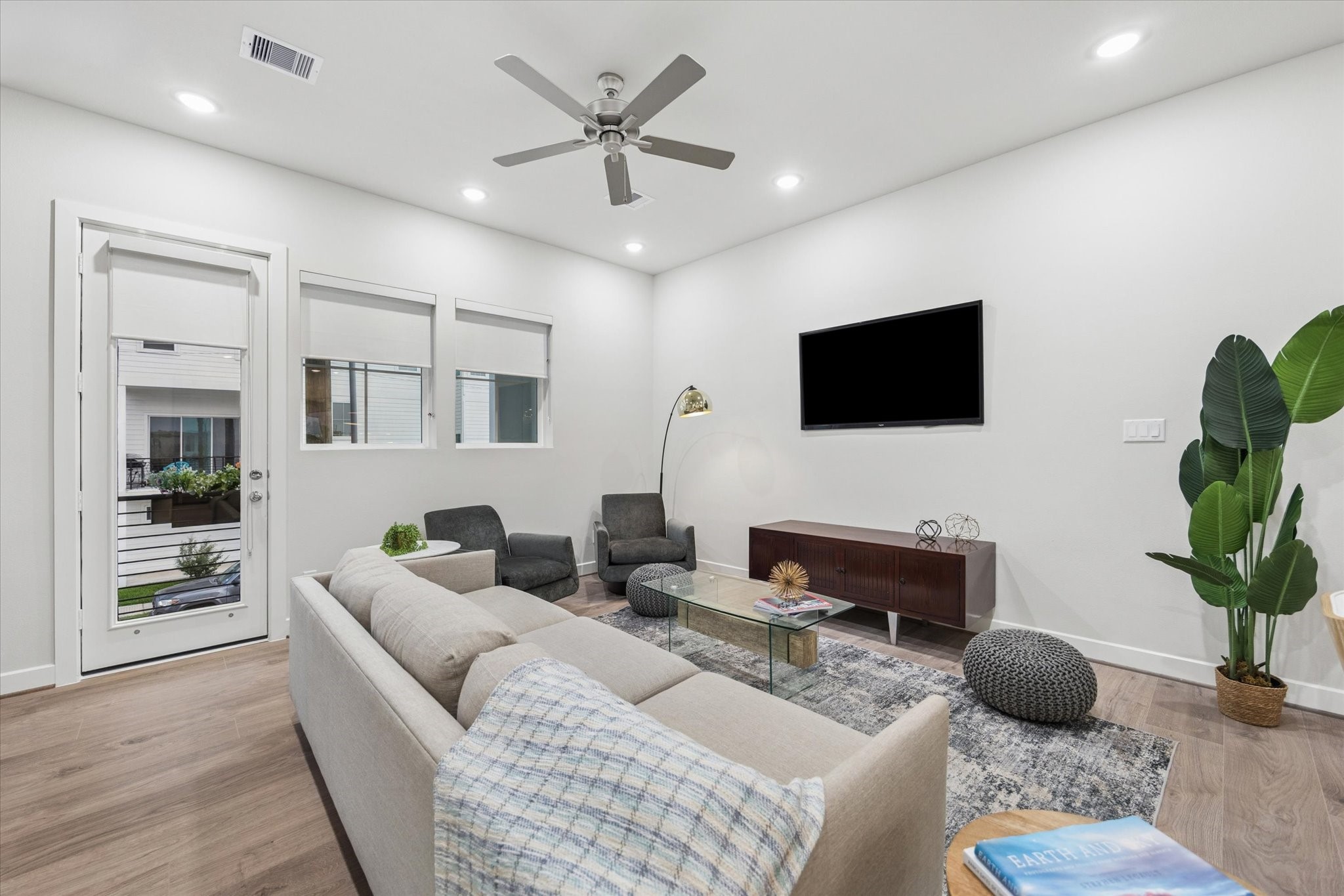 6332 Paddington Bend Drive Property Photo 15