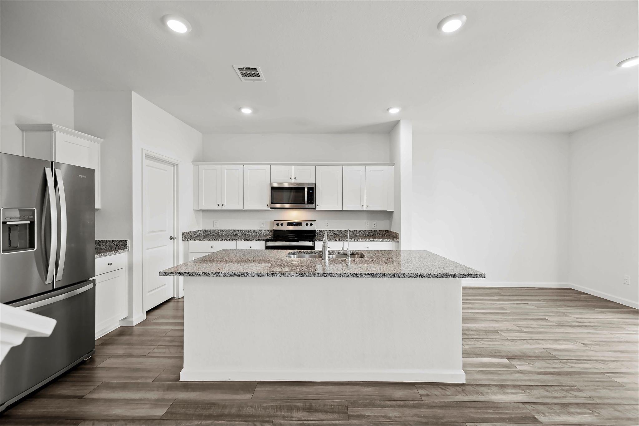 7322 Evitale Way Property Photo 8