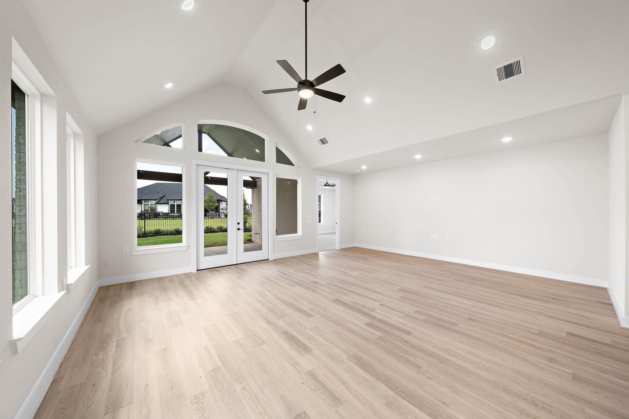 9975 Monarch Landing Cove Property Photo 7
