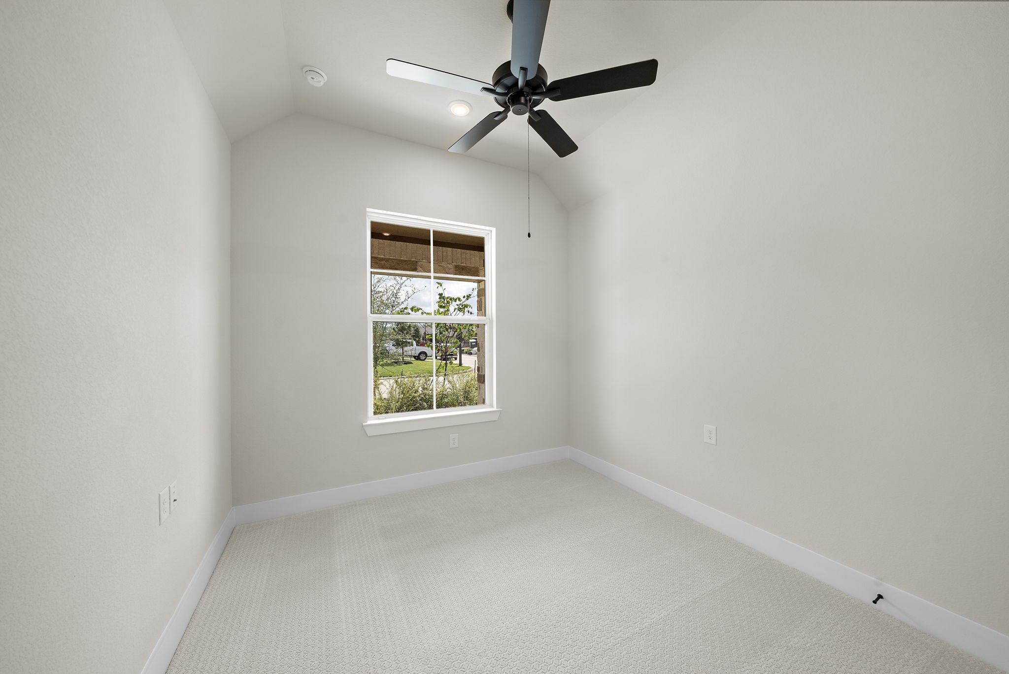9975 Monarch Landing Cove Property Photo 17