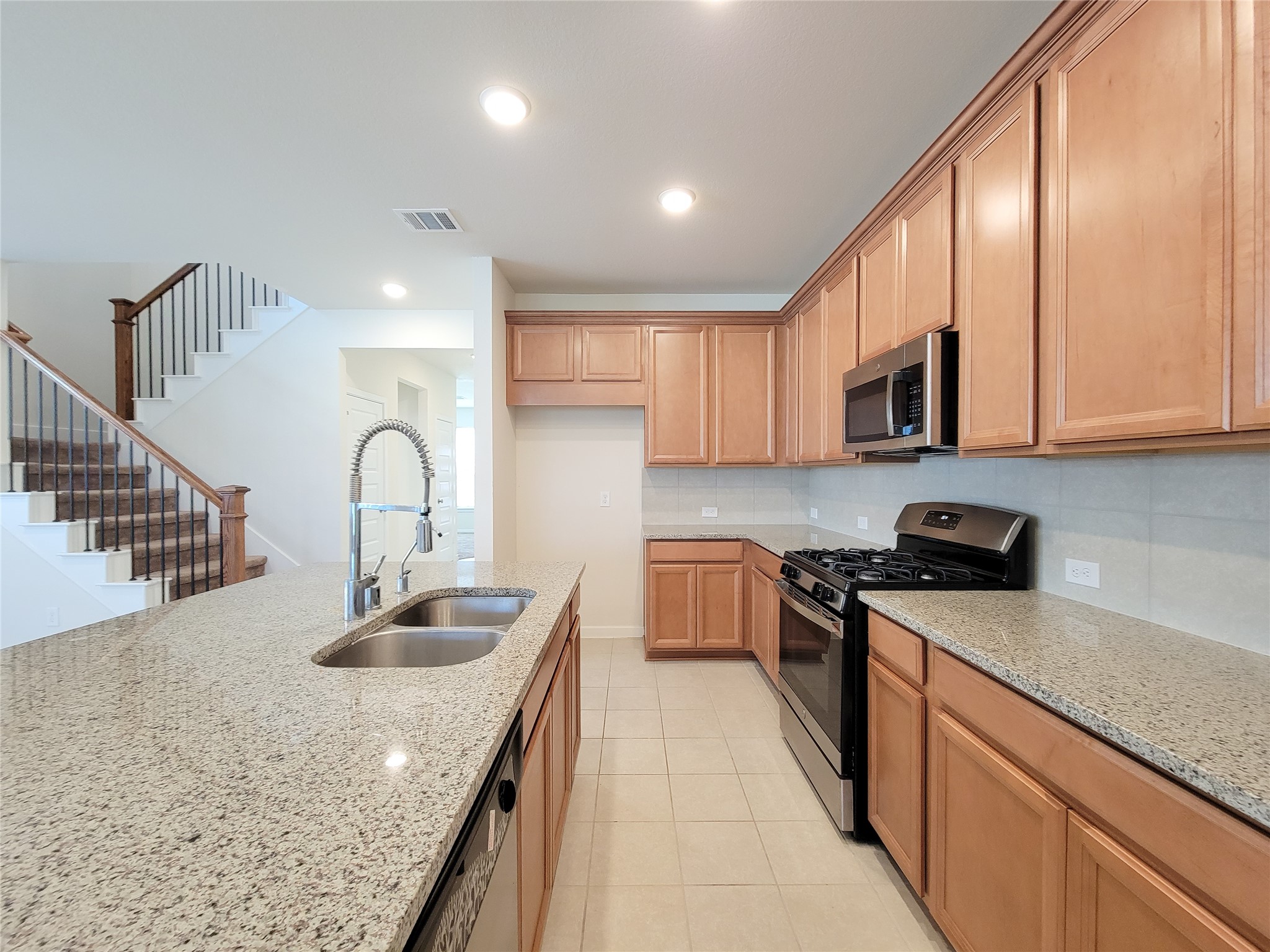 18618 Greenwood Meadow Property Photo 15