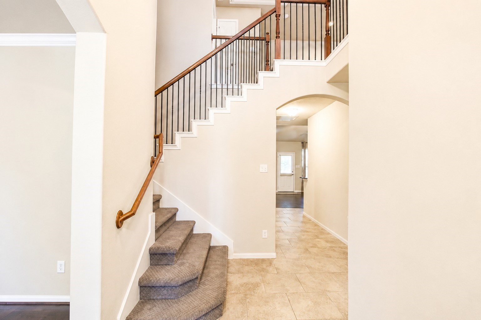 3801 Happy Hollow Drive Property Photo 12