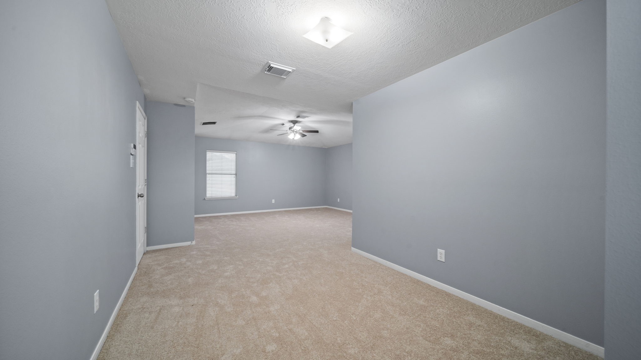 8802 Ancient Willow Drive Property Photo 12