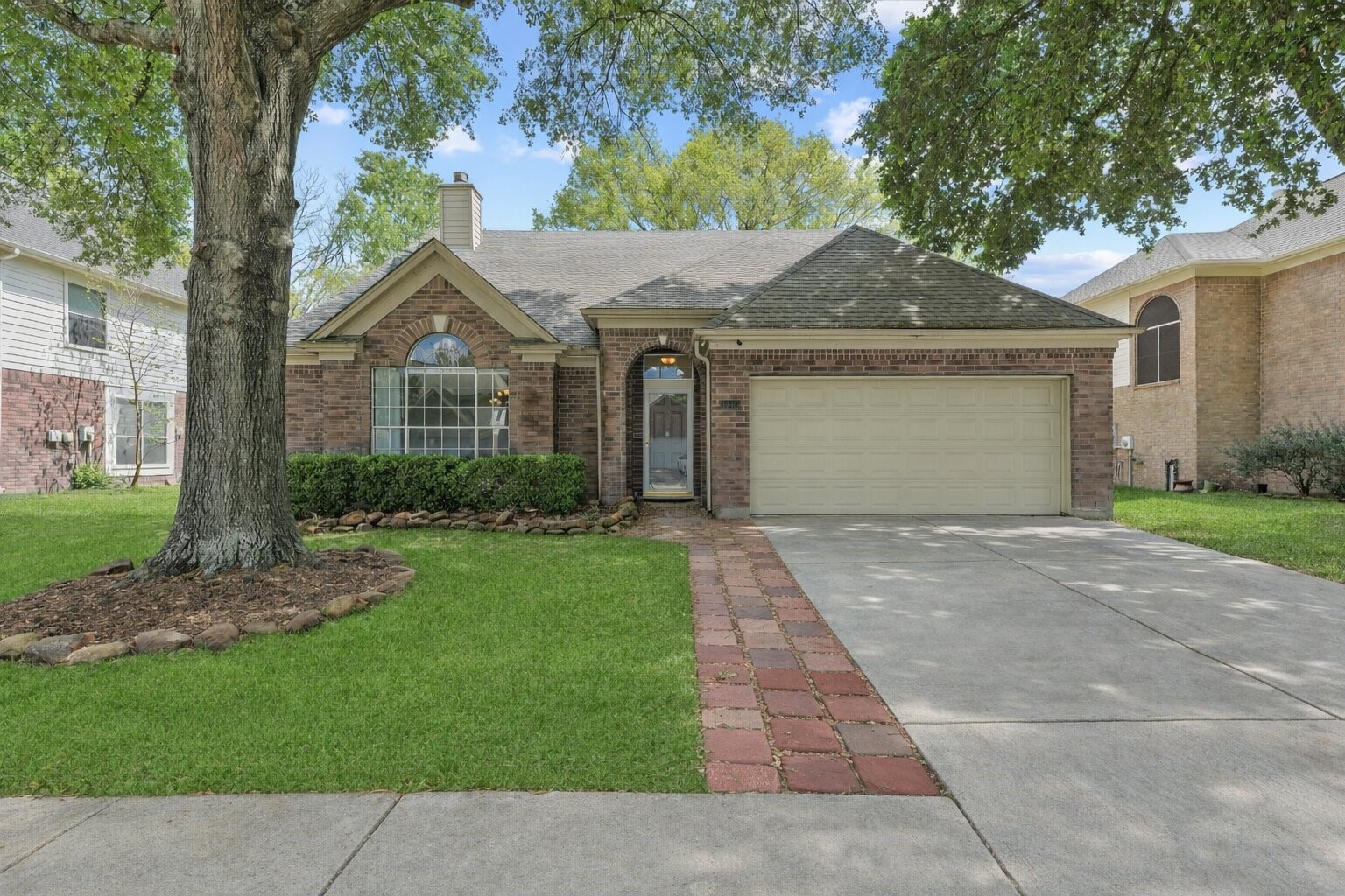 14518 Huntmont Drive Property Photo
