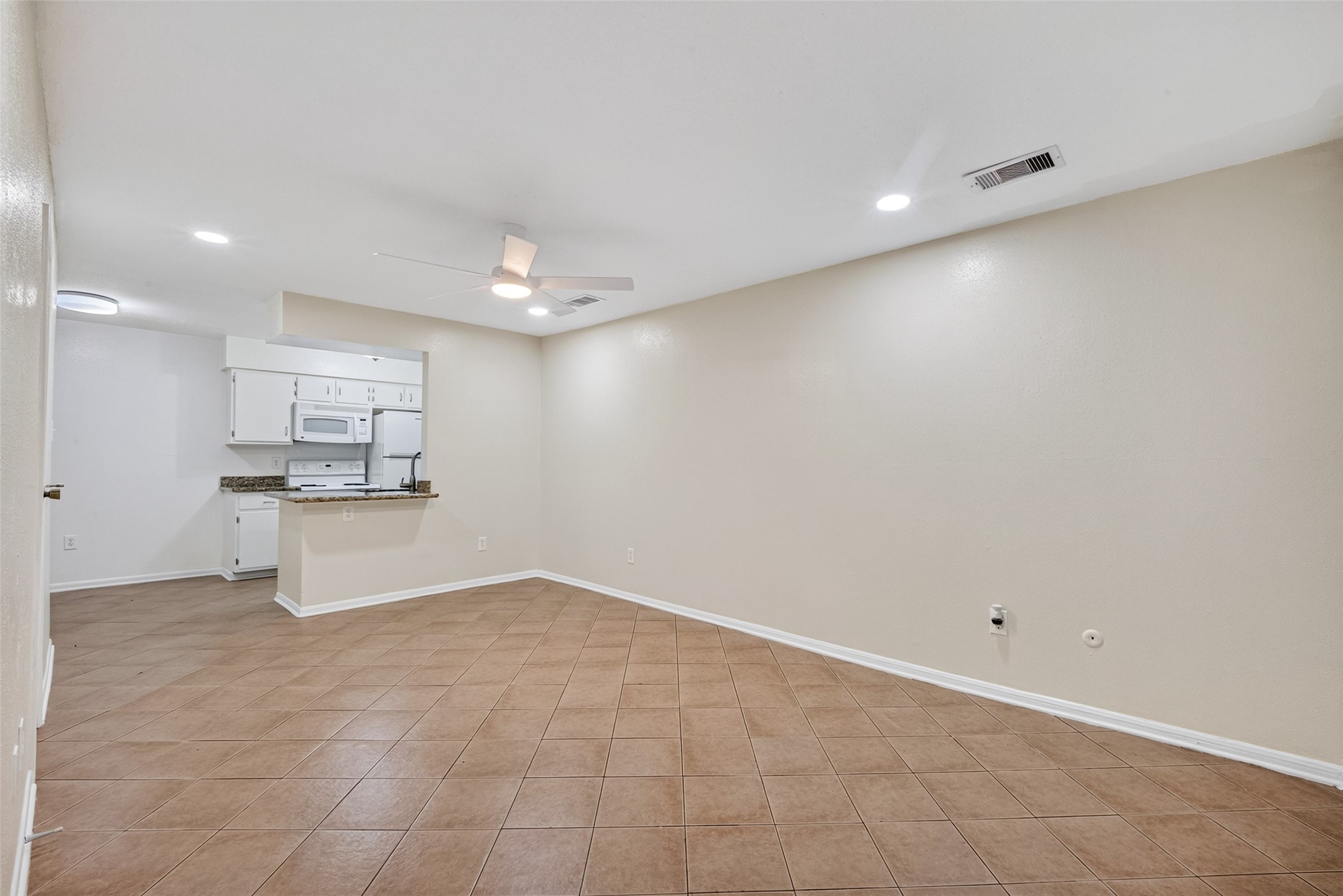 8801 Hammerly Blvd 1710 Property Photo 6
