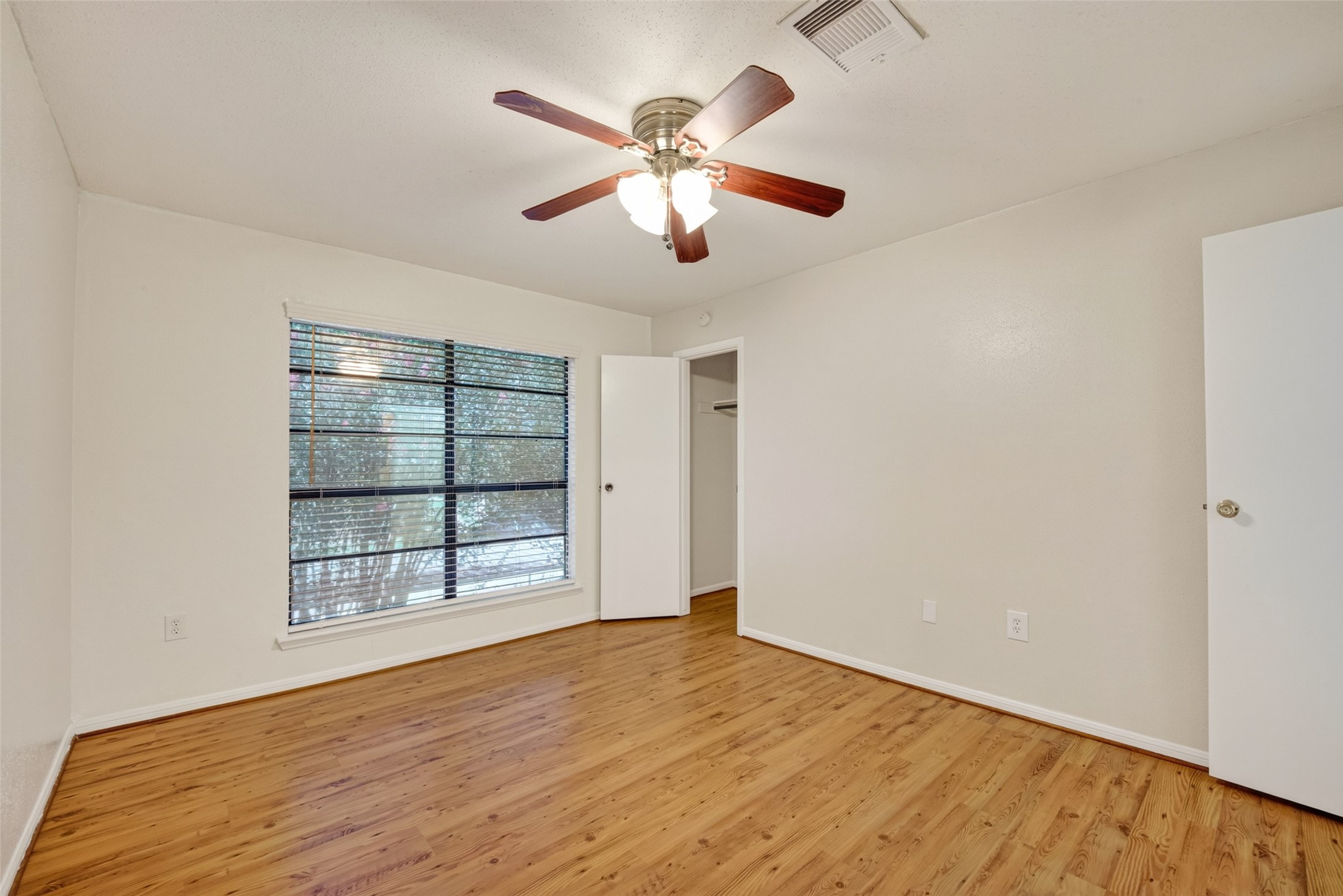 8801 Hammerly Blvd 1710 Property Photo 14