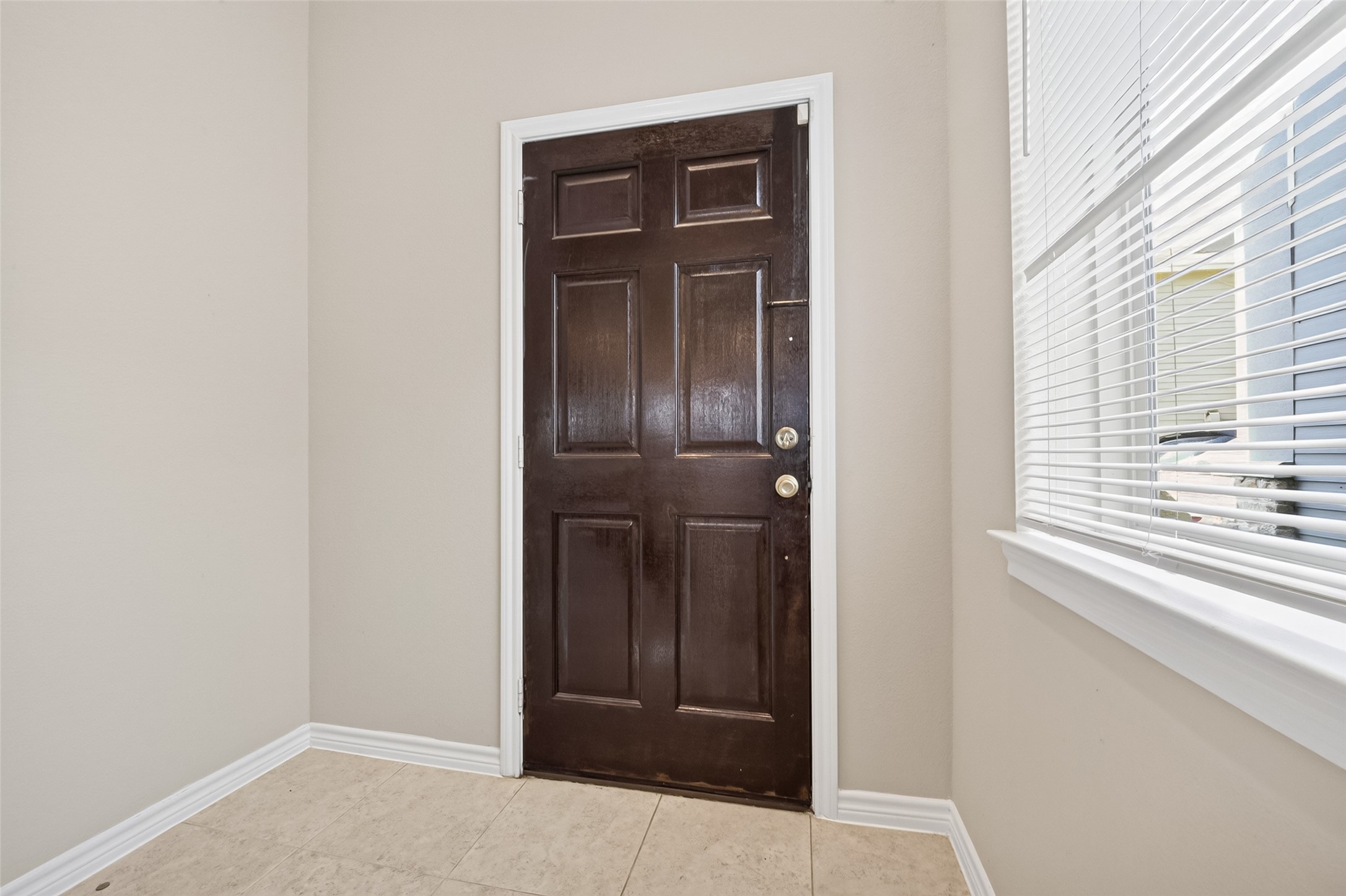 12607 Ashford Shore Drive Property Photo 5