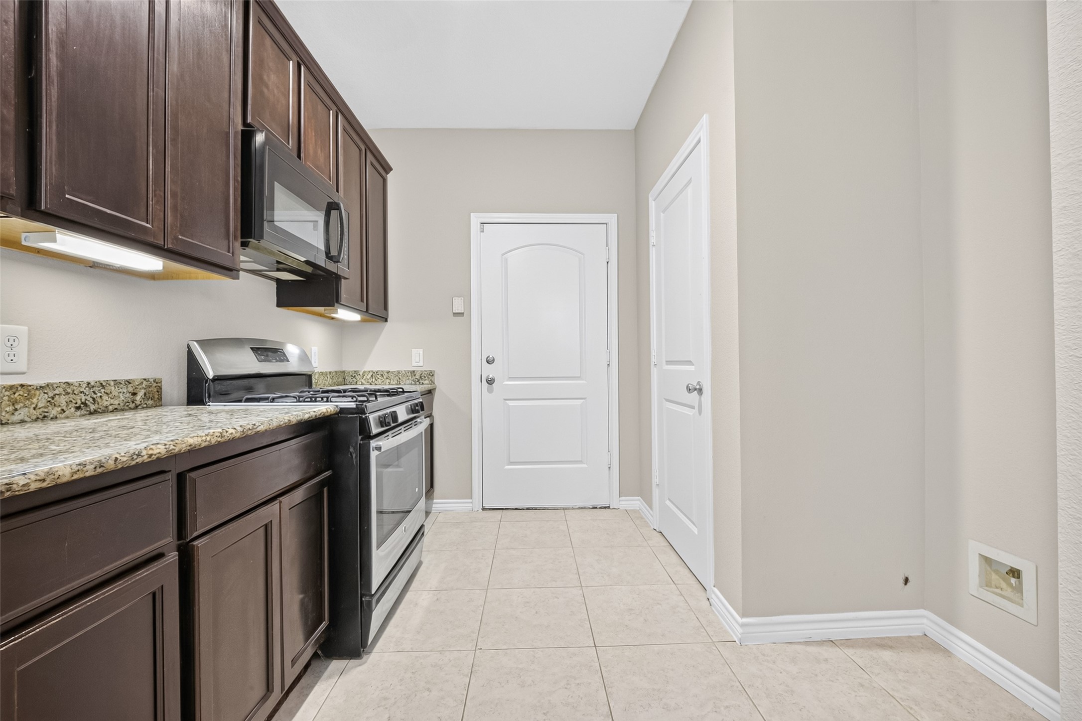 12607 Ashford Shore Drive Property Photo 17
