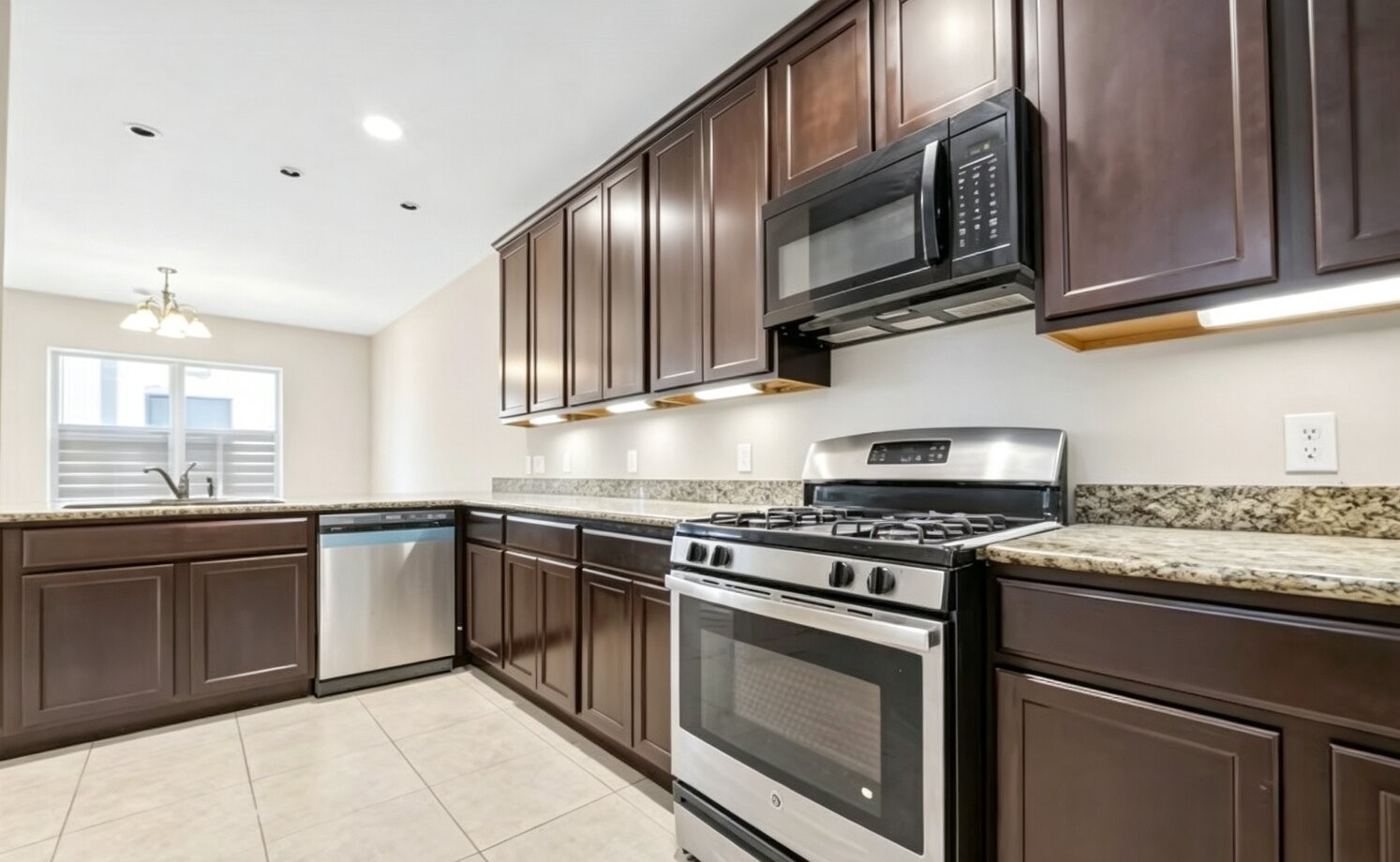 12607 Ashford Shore Drive Property Photo 18