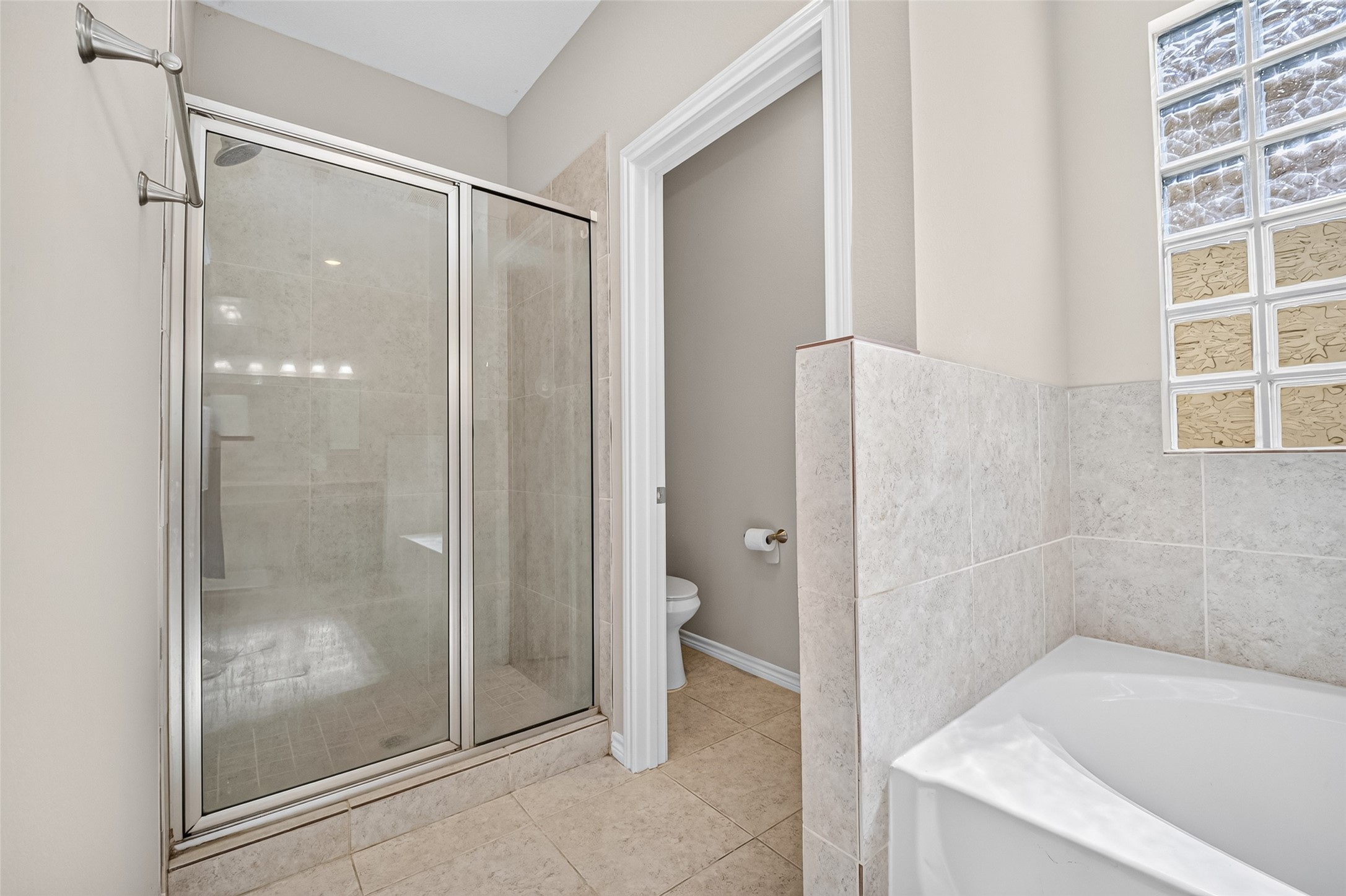 12607 Ashford Shore Drive Property Photo 46