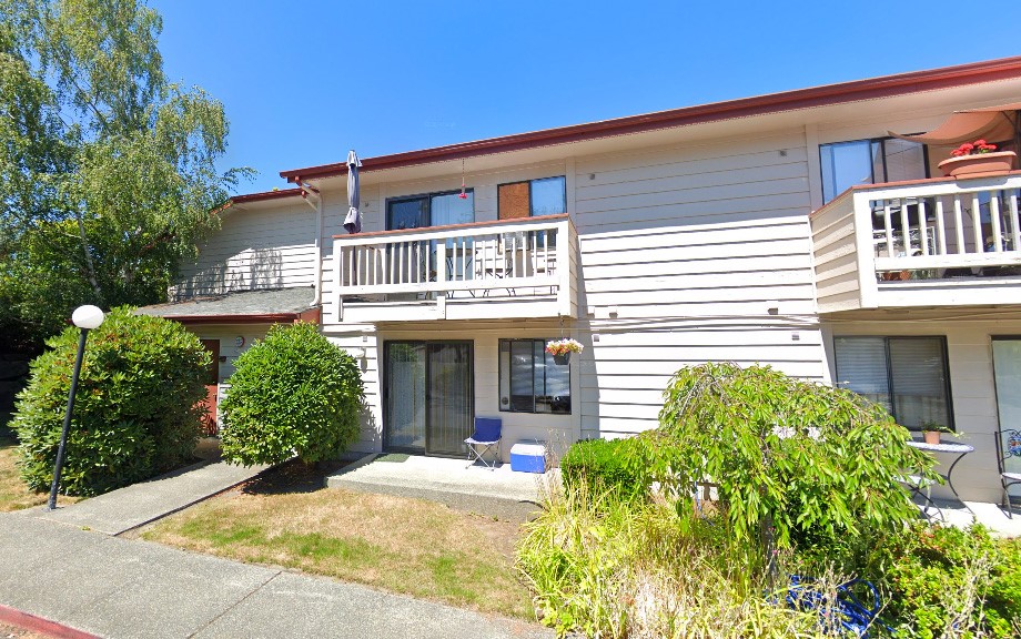 200 High School Road Ne Property Photo 5