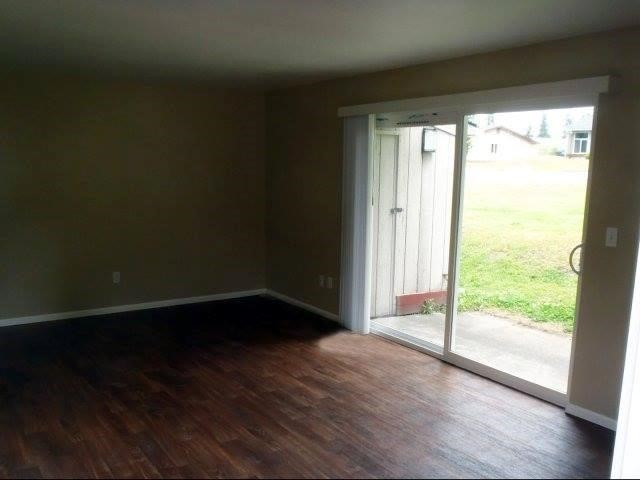 200 High School Road Ne Property Photo 7