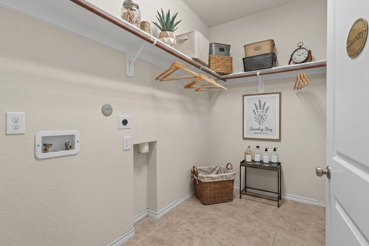 2346 Cherrington Woods Lane Property Photo 7
