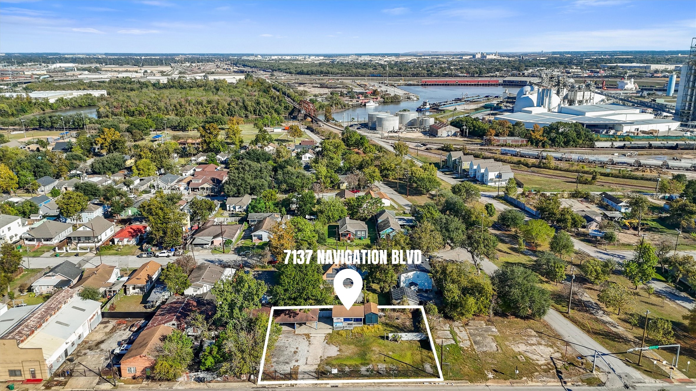 7137 Navigation Boulevard Property Photo 2