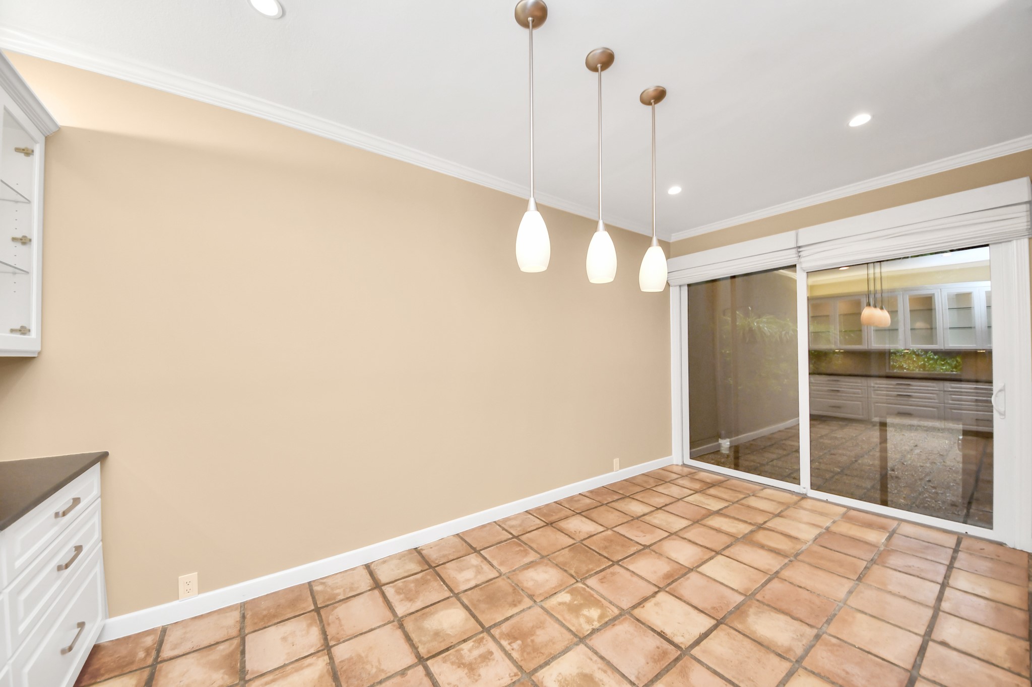 153 Litchfield Lane Property Photo 16